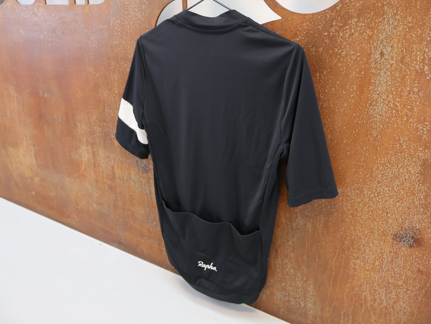 RAPHA CORE RADTRIKOT / HERREN / BLACK / ATMUNGSAKTIV / KURZARM