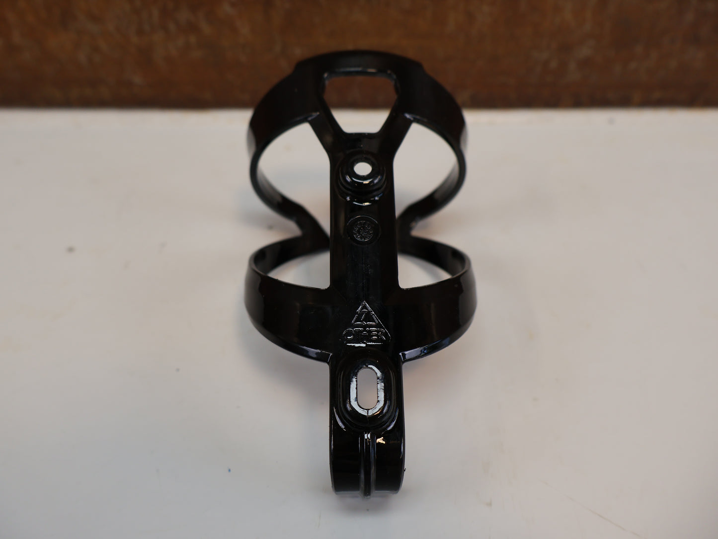 TREK ELITE RECYCLED BOTTLE HOLDER – OCEAN RECYCLED PLASTIC / 38 G / BLACK