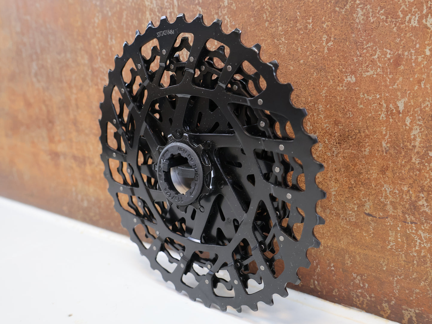 SRAM PG-1130 KASSETTE 11-FACH / 11-42 ZÄHNE / HG FREILAUF / NX / SCHWARZ