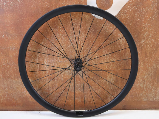 Laufrad/Laufradsatz von Bmc, BMC CRD 351 RENNRAD CARBON LAUFRADSATZ 35MM DISC XDR / TLR READY vor USEDBIKES-OB.DE Hintergrund