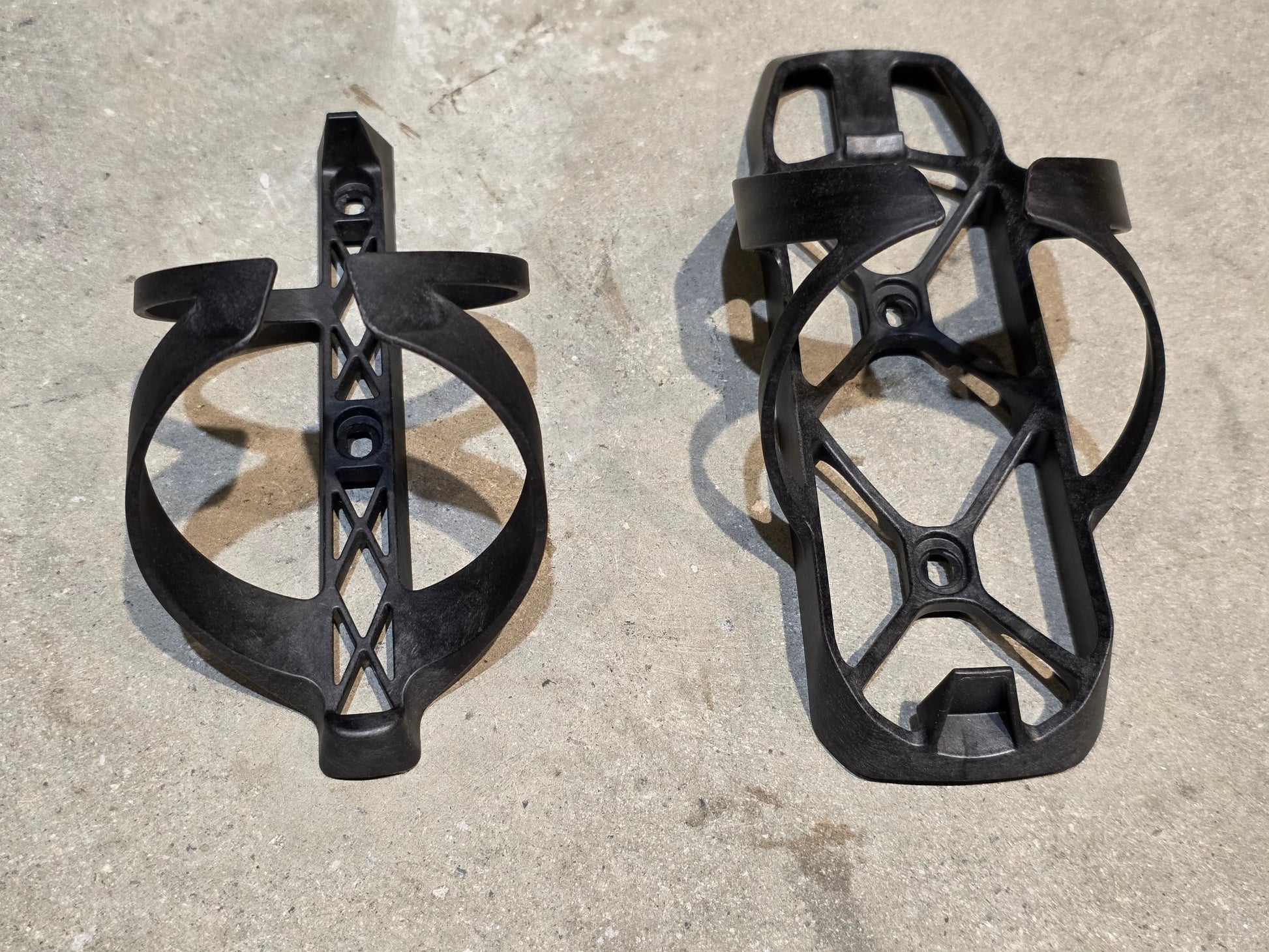 Gravel - /Cyclocrossrahmen von Bmc, BMC KAIUS 01 GRAVEL RAHMENSET / CARBON BLACK BRUSHED BLUE / 51CM vor USEDBIKES - OB.DE Hintergrund