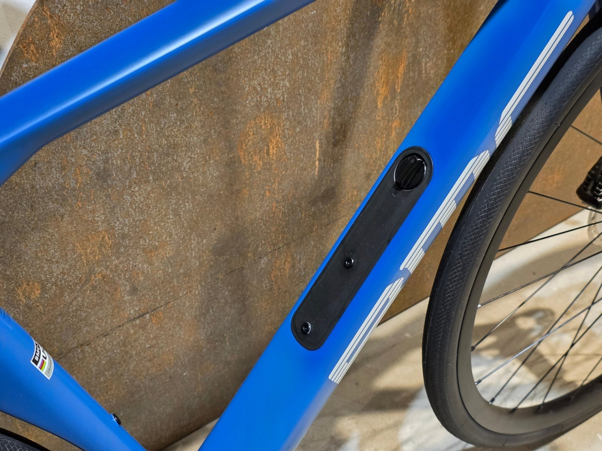 Rennrad von Bmc, BMC ROADMACHINE TWO / SHIMANO ULTEGRA DI2 / 51CM vor USEDBIKES - OB.DE Hintergrund