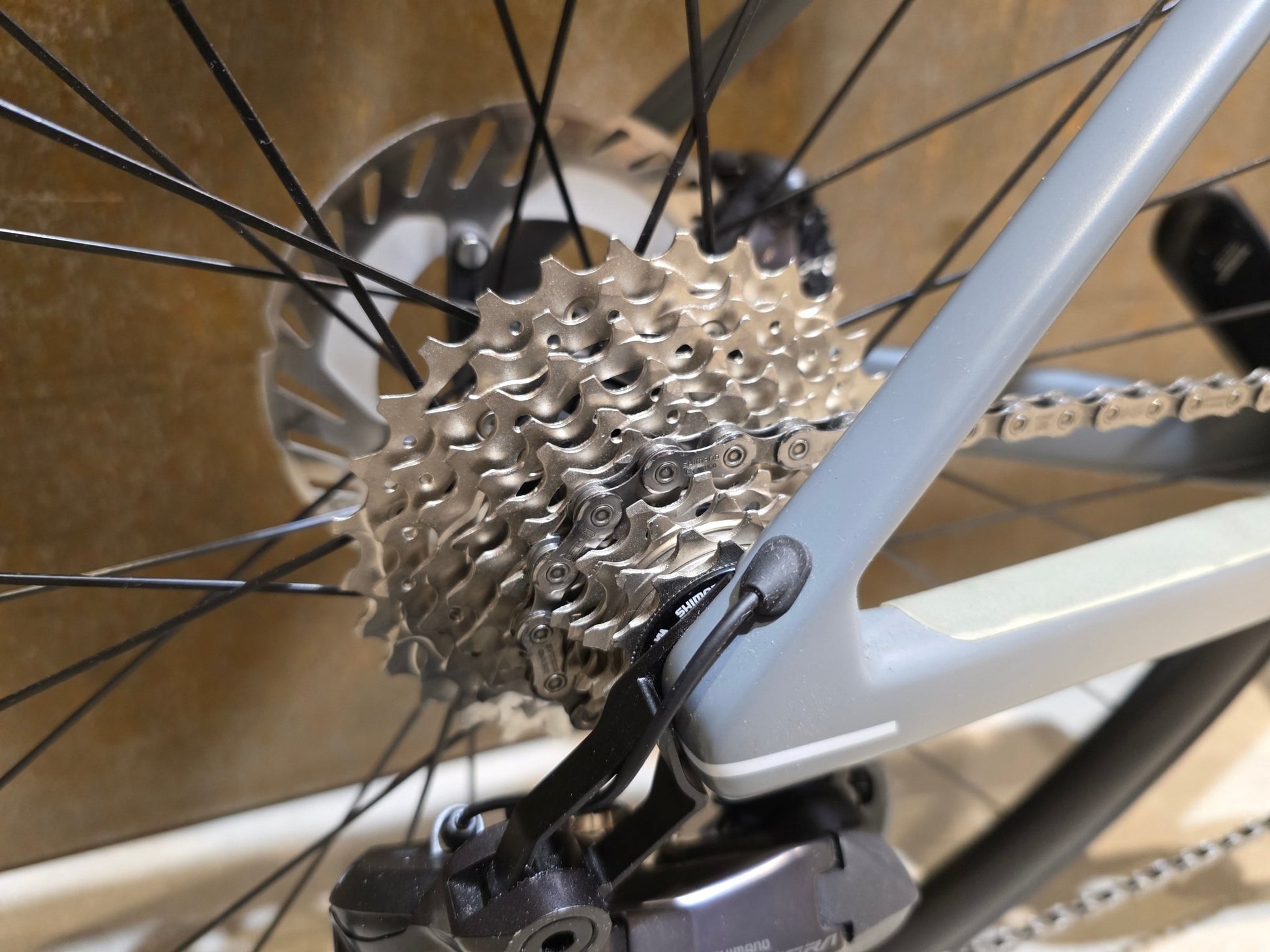 Rennrad von Bmc, BMC SLR01 FIVE / SHIMANO ULTEGRA DI2 / 58CM in variant_title vor USEDBIKES - OB.DE Hintergrund