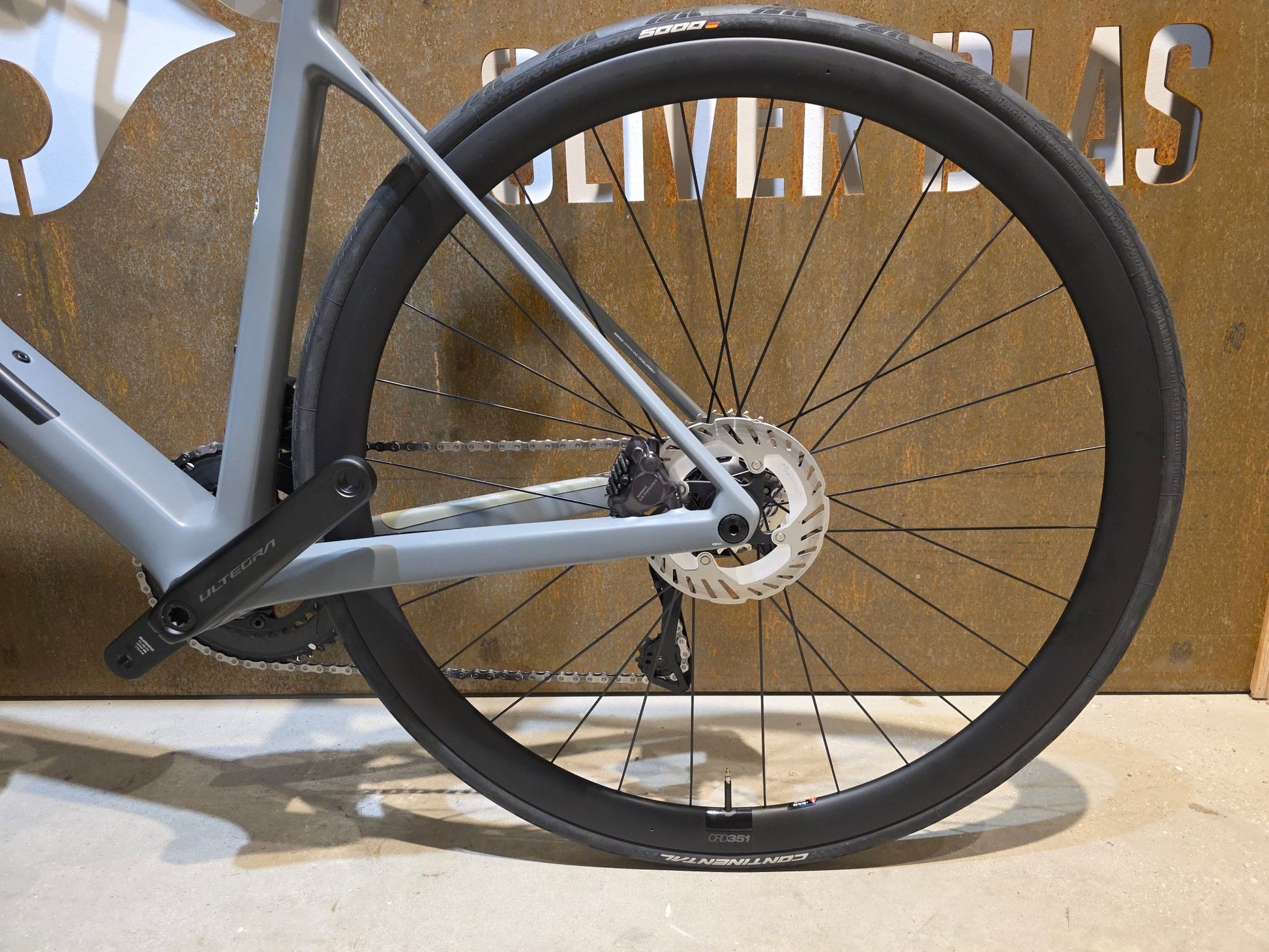 Rennrad von Bmc, BMC SLR01 FIVE / SHIMANO ULTEGRA DI2 / 58CM in variant_title vor USEDBIKES - OB.DE Hintergrund