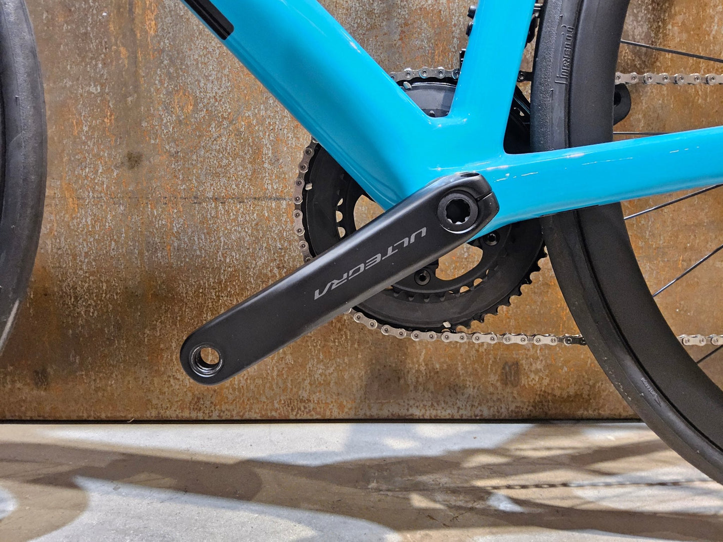 Rennrad von Bmc, BMC SLR01 FOUR / SHIMANO ULTEGRA DI2 / 58CM vor USEDBIKES - OB.DE Hintergrund