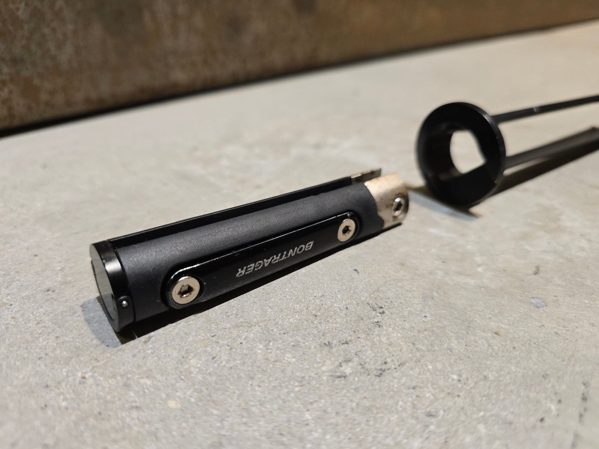 Luftpumpen & Werkzeug von Bontrager, BONTRAGER BITS INTEGRIERTES MTB - WERKZEUG in variant_title vor USEDBIKES - OB.DE Hintergrund