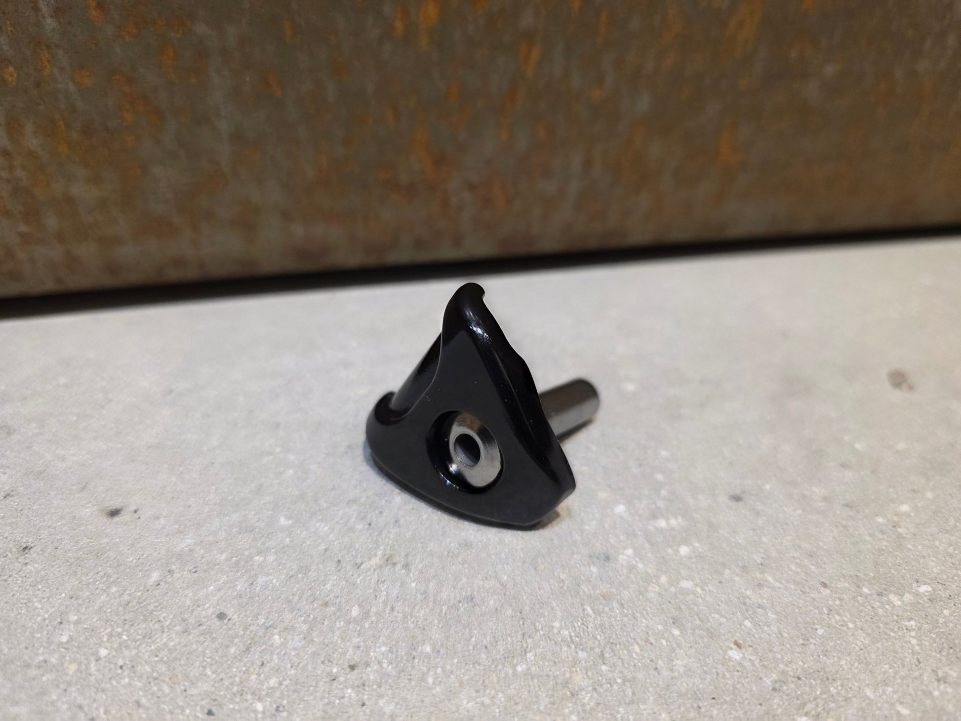 Zubehör von Bontrager, BONTRAGER SATTELKLEMMSTÜCKE FÜR DREHKOPFSATTELSTÜTZE / 436658 / 7 X 10MM vor USEDBIKES - OB.DE Hintergrund