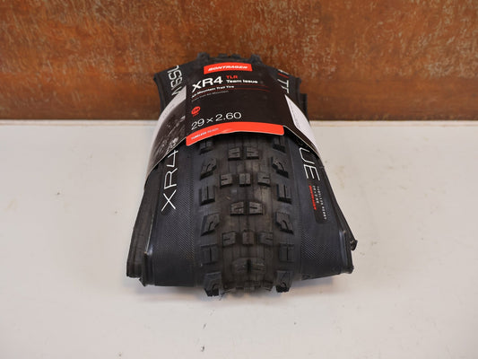Reifen von Bontrager, BONTRAGER XR4 TEAM ISSUE TLR MTB REIFEN 29X2.60 SCHWARZ 120 TPI vor USEDBIKES-OB.DE Hintergrund
