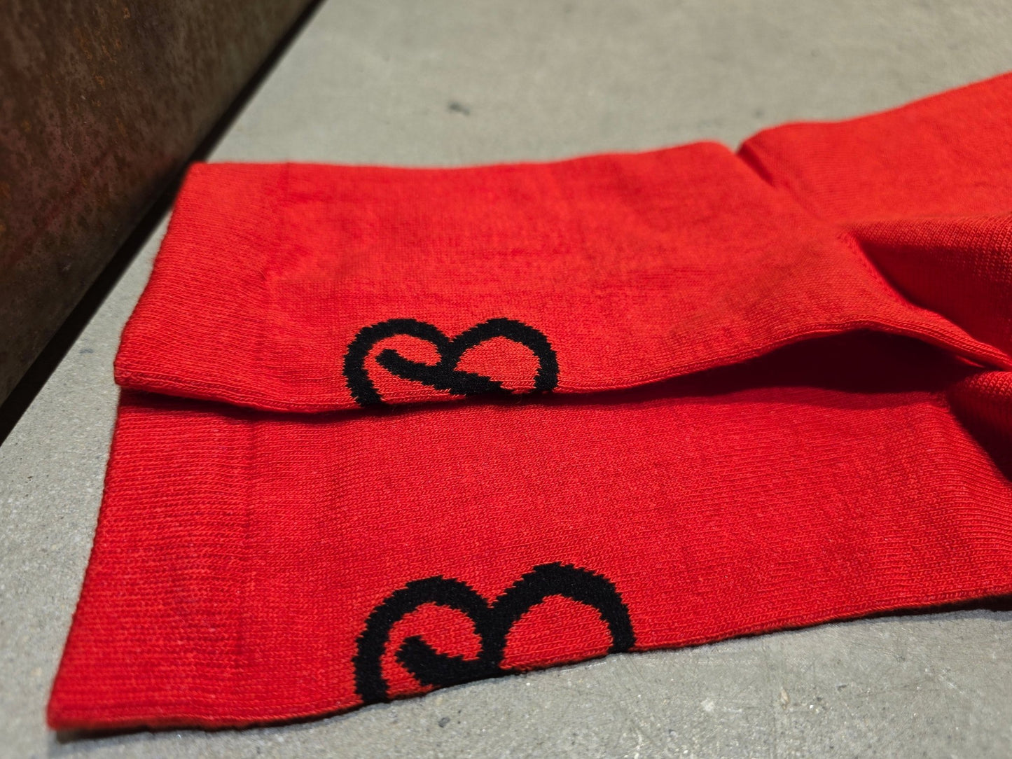 Zubehör - BOH von Bora - hansgrohe, BORA HANSGROHE GAVIA BOB SOCKS / SOCKEN UNISEX / ROT in variant_title vor USEDBIKES - OB.DE Hintergrund