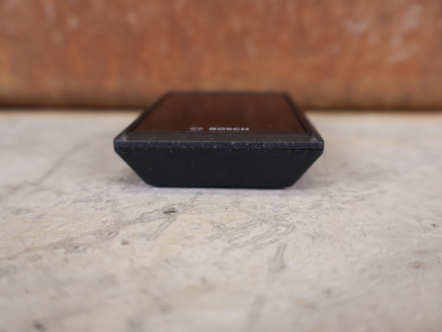 Fahrradcomputer & Sensoren von Bosch, BOSCH KIOX 300 EBIKE DISPLAY – SMART SYSTEM vor USEDBIKES - OB.DE Hintergrund