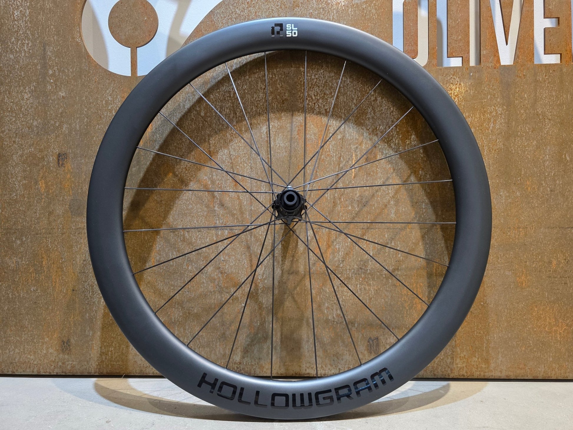 Laufrad/Laufradsatz von Cannondale, CANNONDALE HOLLOWGRAM R - SL 50 LAUFRADSATZ DISC vor USEDBIKES - OB.DE Hintergrund