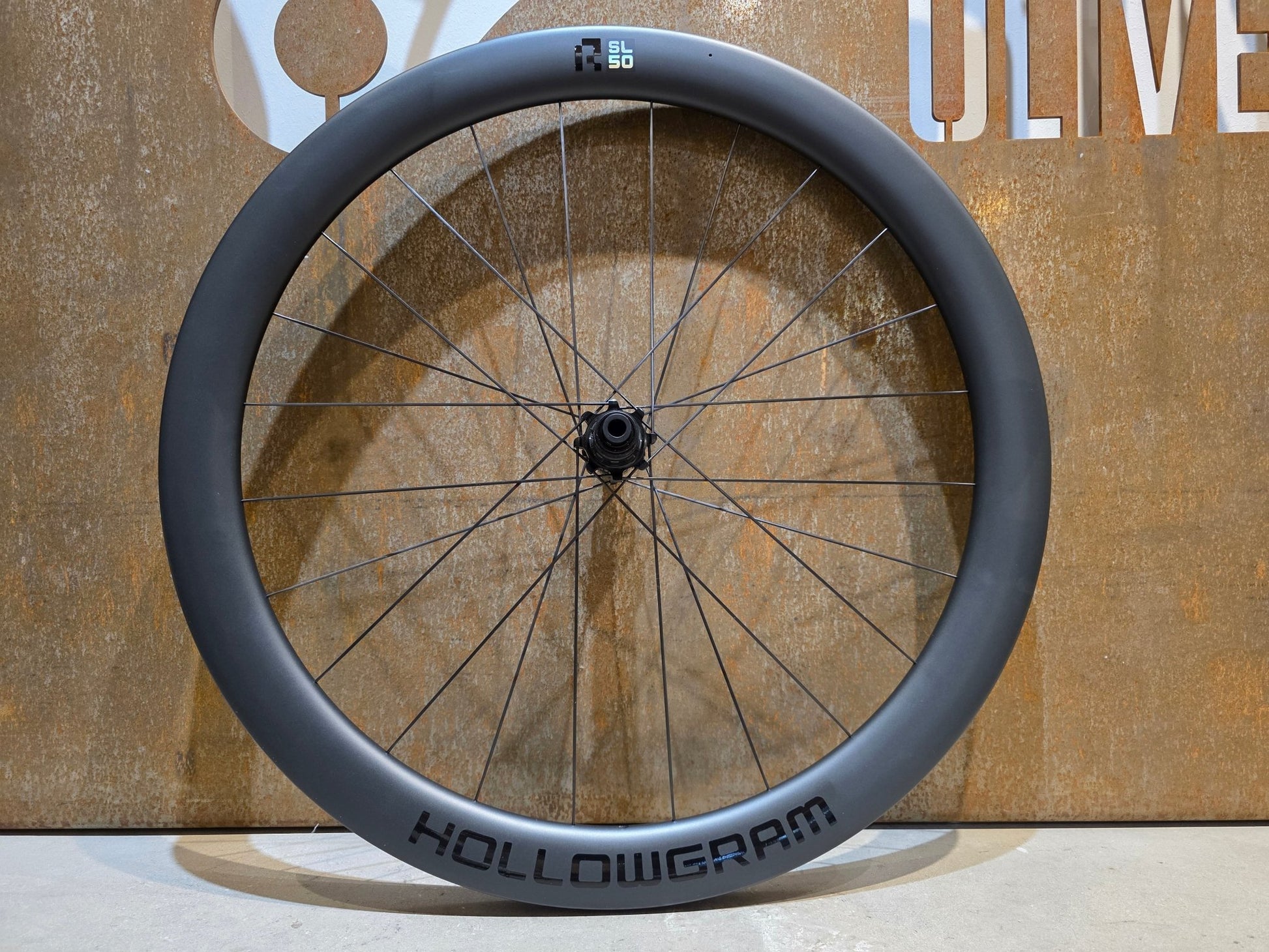 Laufrad/Laufradsatz von Cannondale, CANNONDALE HOLLOWGRAM R - SL 50 LAUFRADSATZ DISC vor USEDBIKES - OB.DE Hintergrund