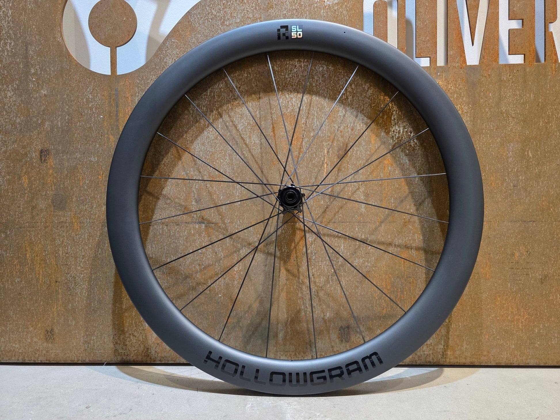 Laufrad/Laufradsatz von Cannondale, CANNONDALE HOLLOWGRAM R - SL 50 LAUFRADSATZ DISC vor USEDBIKES - OB.DE Hintergrund