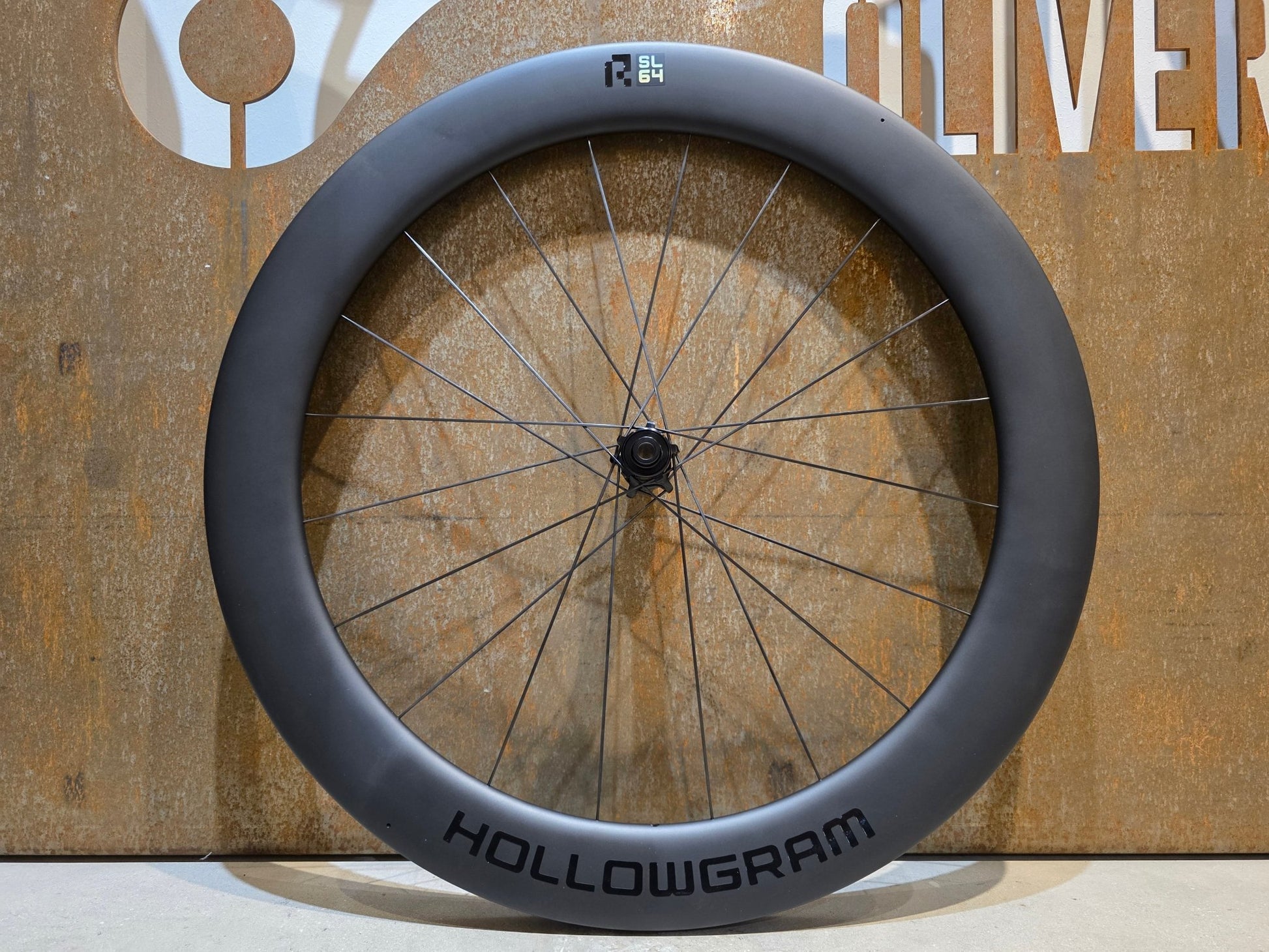 Laufrad/Laufradsatz von Cannondale, CANNONDALE HOLLOWGRAM R - SL 64 LAUFRADSATZ DISC vor USEDBIKES - OB.DE Hintergrund