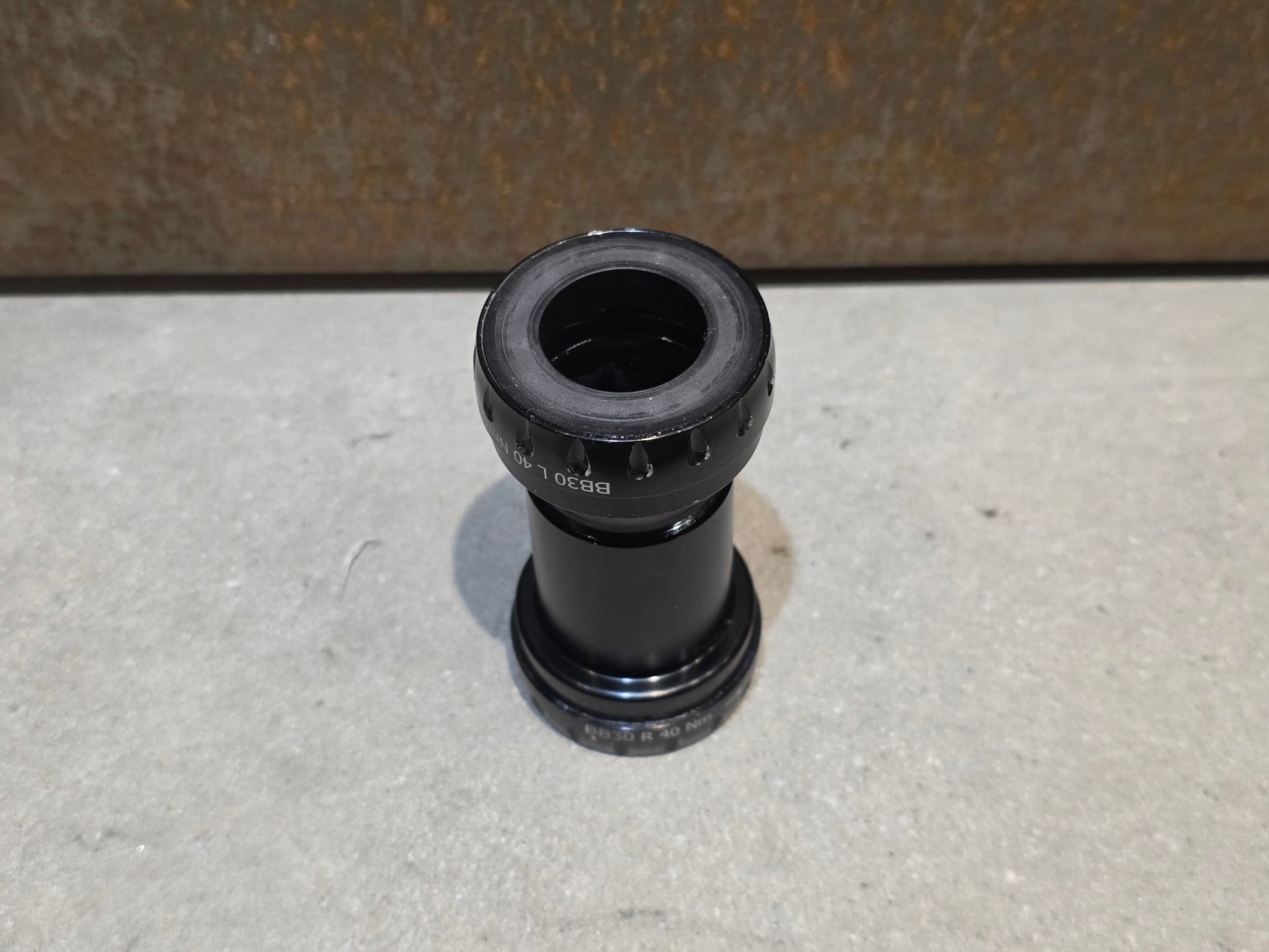 Innenlager von Ceramicspeed, CERAMICSPEED INNENLAGER COATED BB30 24MM vor USEDBIKES - OB.DE Hintergrund