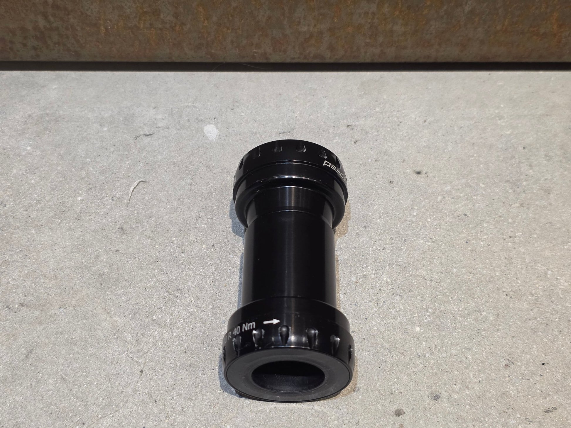 Innenlager von Ceramicspeed, CERAMICSPEED INNENLAGER COATED BB30 24MM vor USEDBIKES - OB.DE Hintergrund