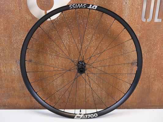 Laufrad/Laufradsatz von Dt Swiss, DT SWISS XM 1700 SPLINE 30 VORDERRAD / 29 ZOLL / BOOST / 919 G / CENTER LOCK vor USEDBIKES-OB.DE Hintergrund