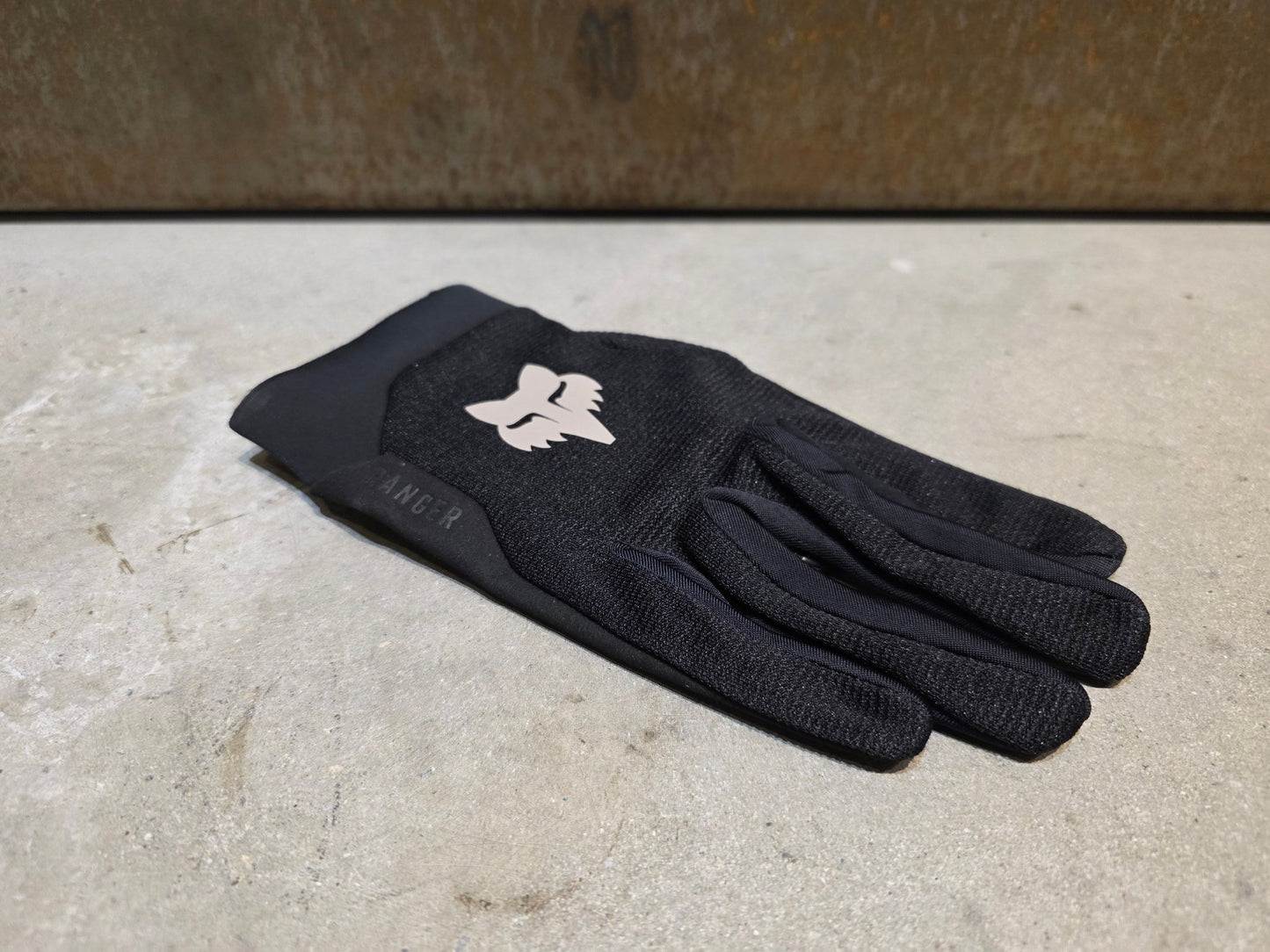Handschuhe von Fox Racing, FOX RACING X TREK RANGER MOUNTAINBIKE HANDSCHUH / BLACK / HERREN / L vor USEDBIKES - OB.DE Hintergrund