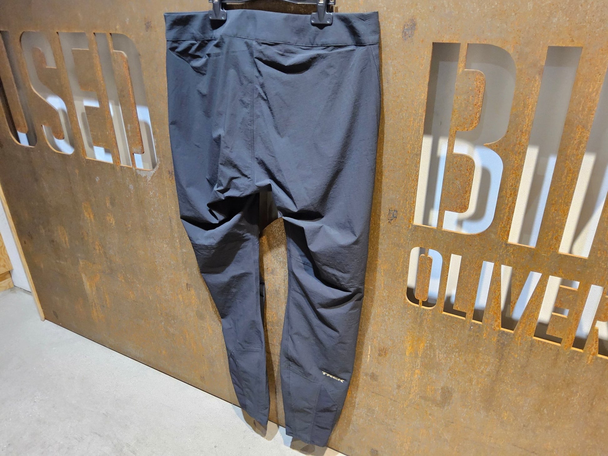 Hosen Herren von Fox Racing, FOX RACING X TREK RANGER MOUNTAINBIKE HOSE LANG / HERREN vor USEDBIKES - OB.DE Hintergrund