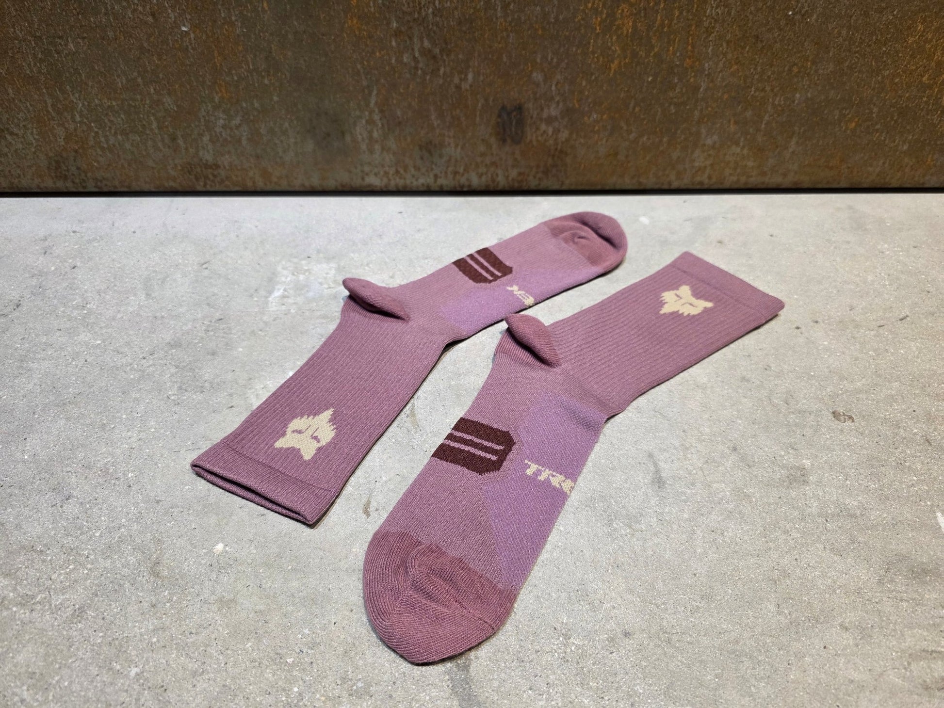 Socken Herren von Fox Racing, FOX RACING X TREK RANGER MOUNTAINBIKE SOCKEN / L/XL vor USEDBIKES - OB.DE Hintergrund