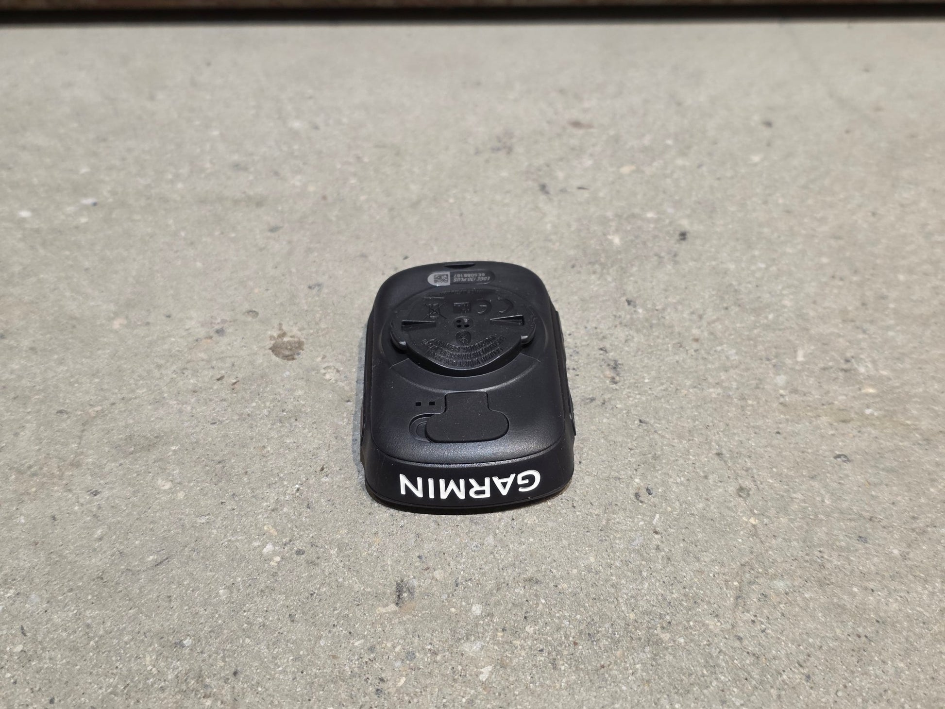 GPS - Geräte & Sensoren von Garmin, GARMIN EDGE 130 PLUS FAHRRADCOMPUTER / MTB BUNDLE vor USEDBIKES - OB.DE Hintergrund