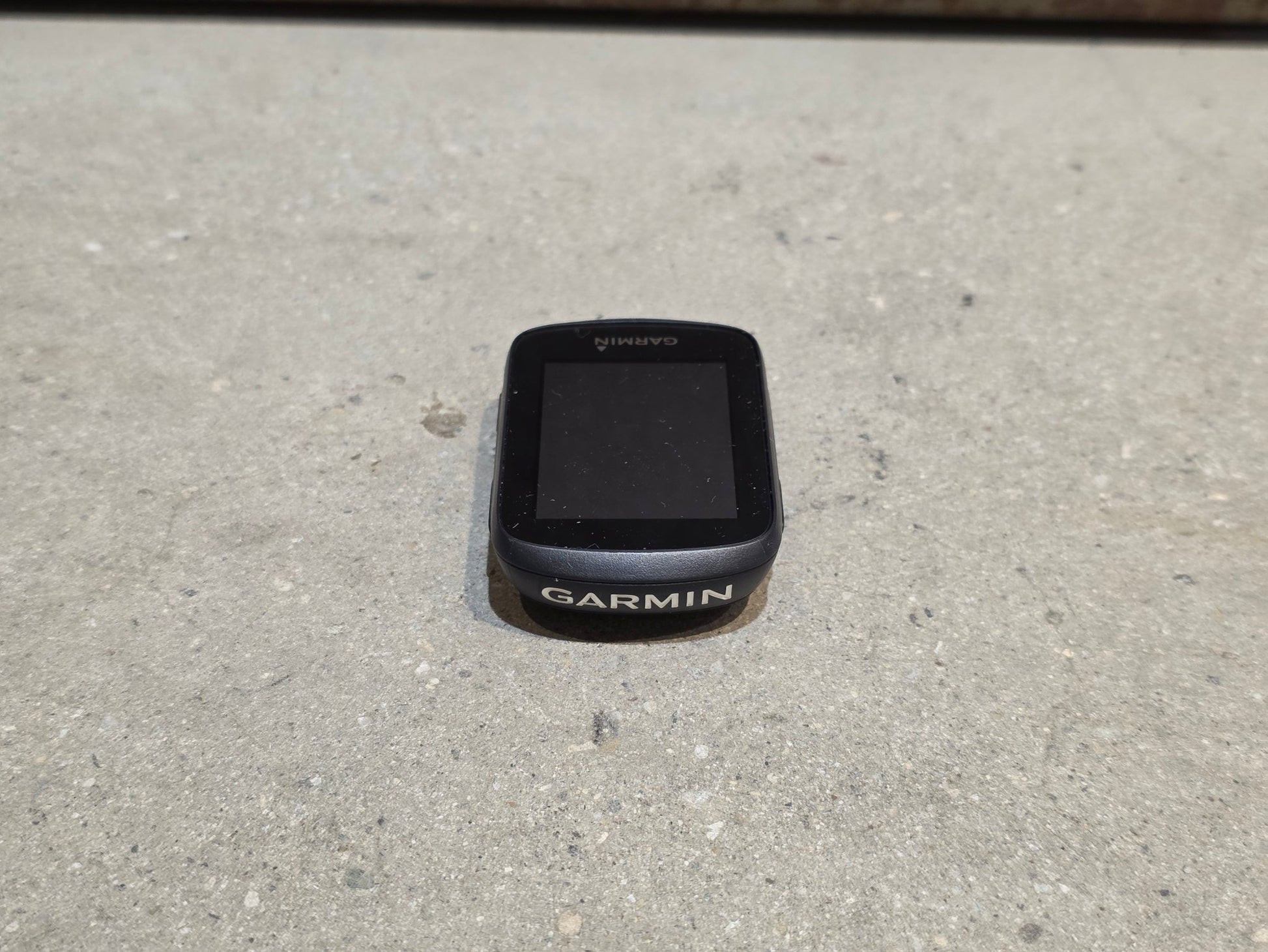 GPS - Geräte & Sensoren von Garmin, GARMIN EDGE 130 PLUS FAHRRADCOMPUTER / MTB BUNDLE vor USEDBIKES - OB.DE Hintergrund