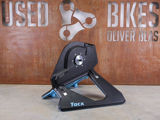 Rollentrainer & Zubehör von Garmin, GARMIN TACX NEO 2T SMART TRAINER T2875 / SRAM XD - R & SHIMANO HG vor USEDBIKES - OB.DE Hintergrund