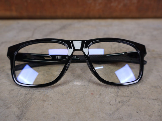 Brillen von Koo, KOO FIJI BRILLE – BLACK GLOSS / DEMO - GLAS vor USEDBIKES - OB.DE Hintergrund