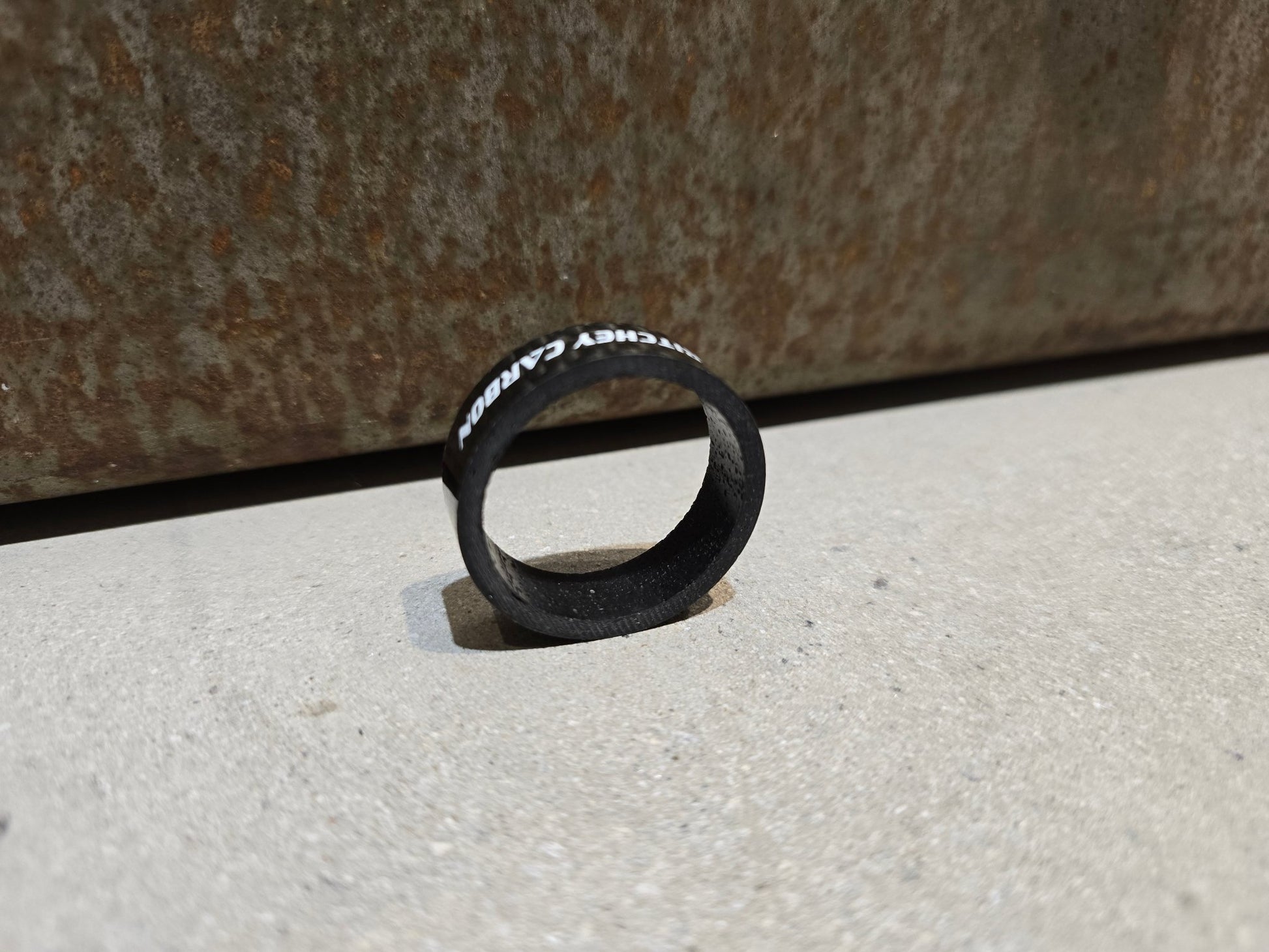 Zubehör von Richtey, RICHTEY CARBON AHEAD SPACER 1 1/8 ZOLL / 4 STÜCK in variant_title vor USEDBIKES - OB.DE Hintergrund