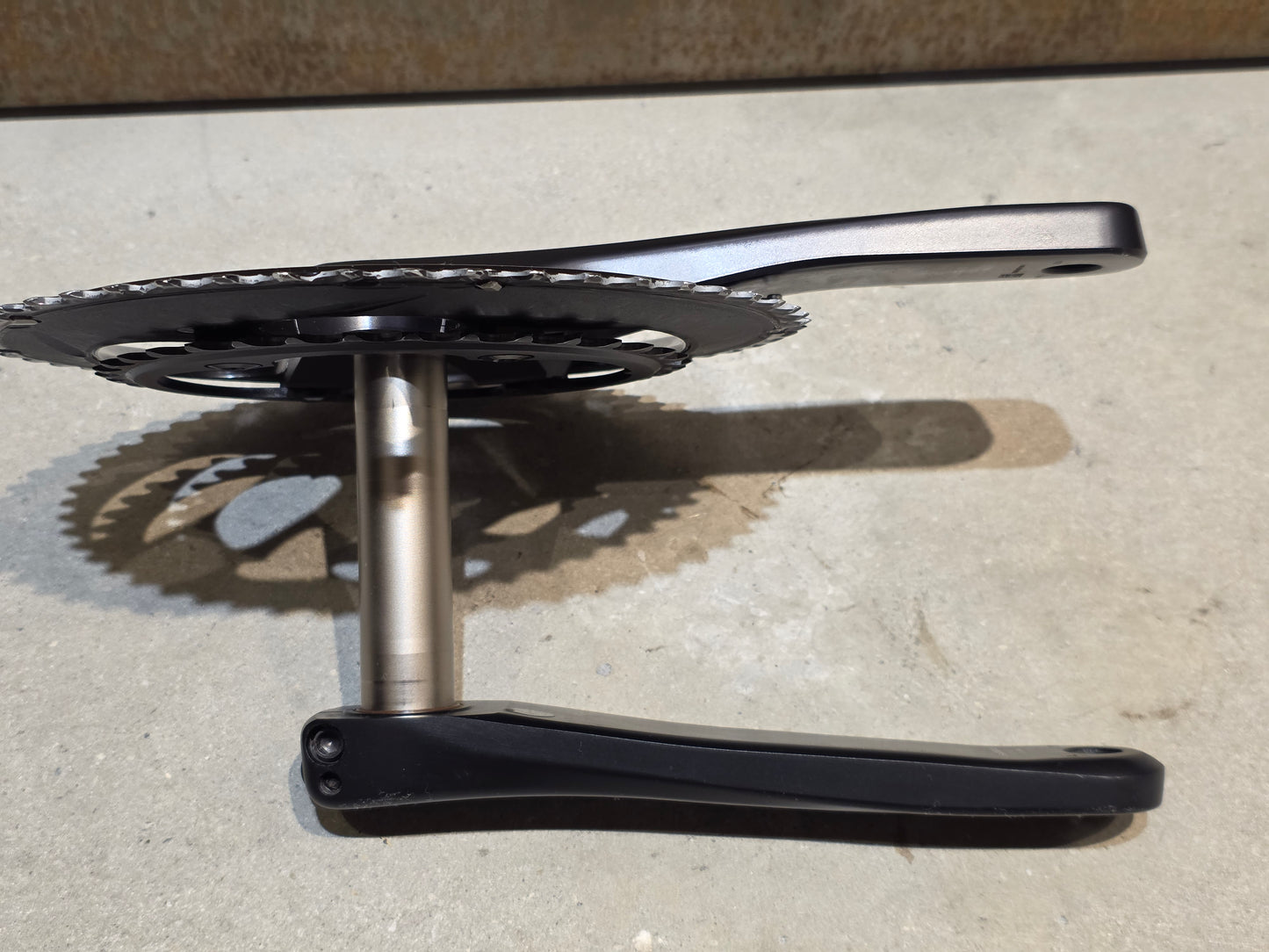 SHIMANO ULTEGRA FC-R8100 KURBEL 52-36 172,5MM 12FACH