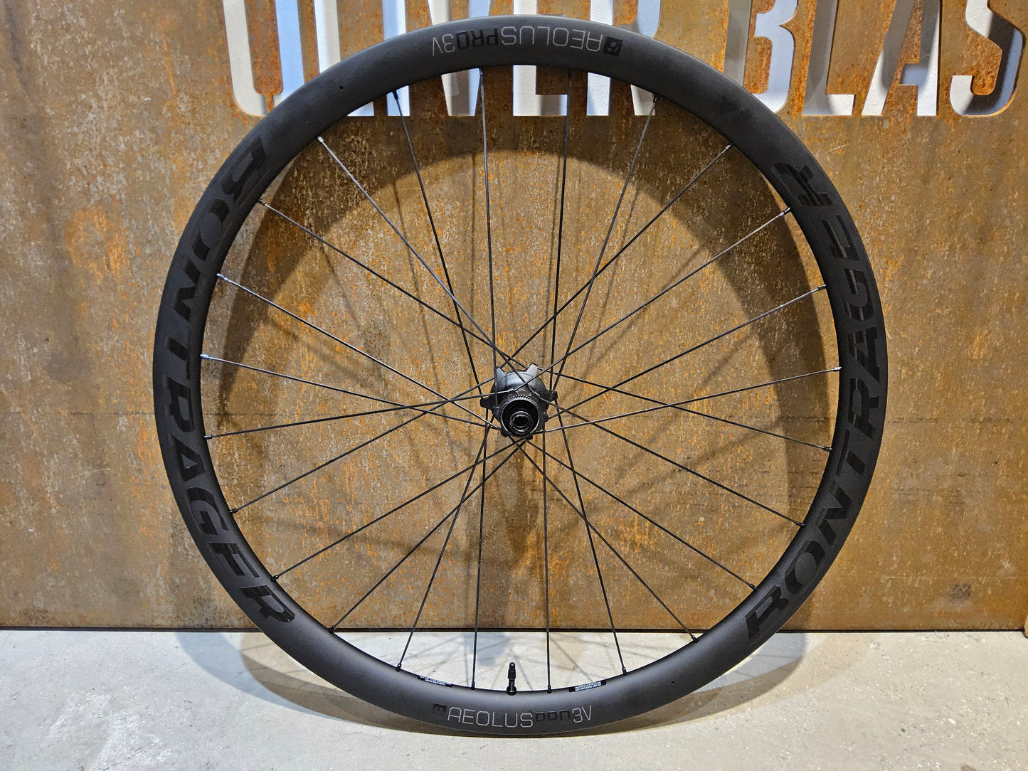 BONTRAGER AEOLUS PRO 3V LAUFRADSATZ DISC