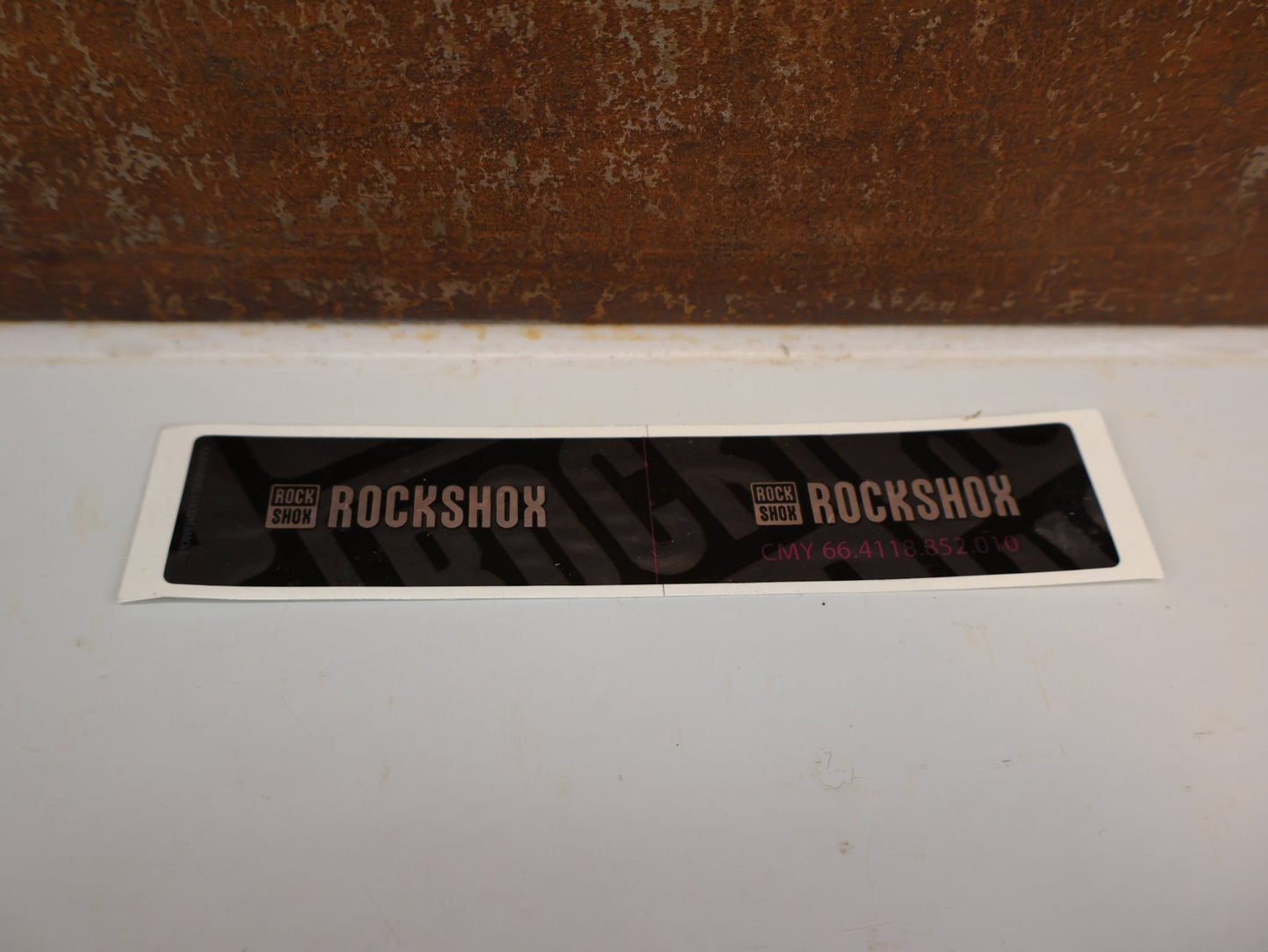 Zubehör von Rock Shox, ROCKSHOX MEGNEG AIR CAN UPGRADE KIT / 205-230 X 57,5-65 MM vor USEDBIKES-OB.DE Hintergrund
