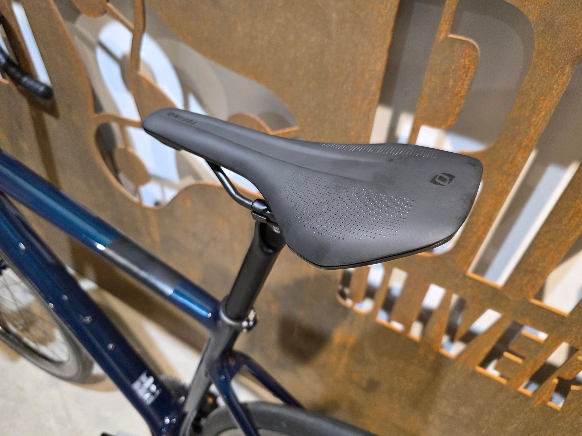 Rennrad von Scott, SCOTT ADDICT 20 / CARBON GREEN / M vor USEDBIKES - OB.DE Hintergrund