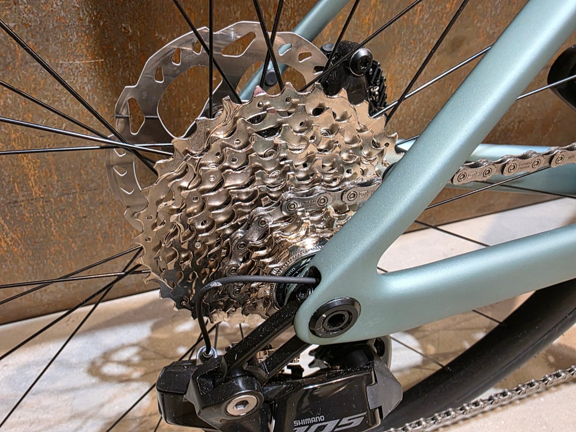 Rennrad von Scott, SCOTT ADDICT 40 / ICEBERG GREEN / M vor USEDBIKES - OB.DE Hintergrund