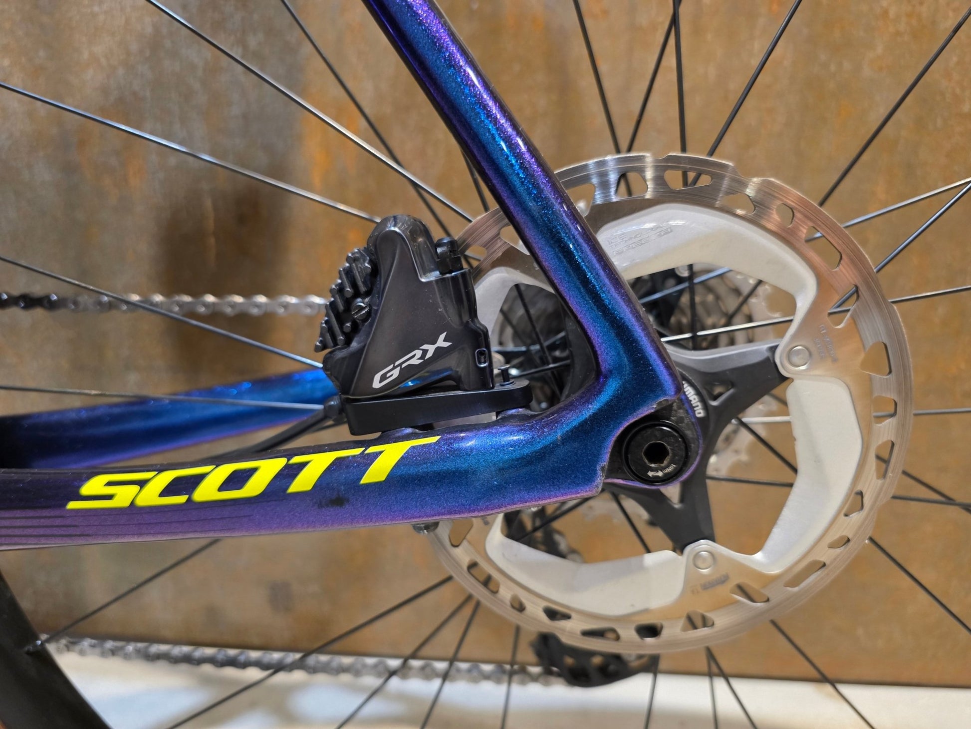 Gravel/Cyclocross von Scott, SCOTT ADDICT CX RC / GRAVEL / L vor USEDBIKES - OB.DE Hintergrund