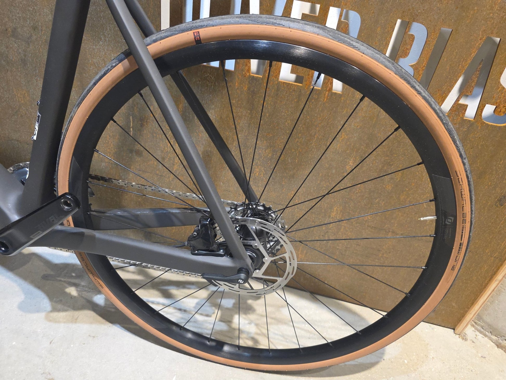 Rennrad von Scott, SCOTT ADDICT RC 30 / XXL in variant_title vor USEDBIKES - OB.DE Hintergrund