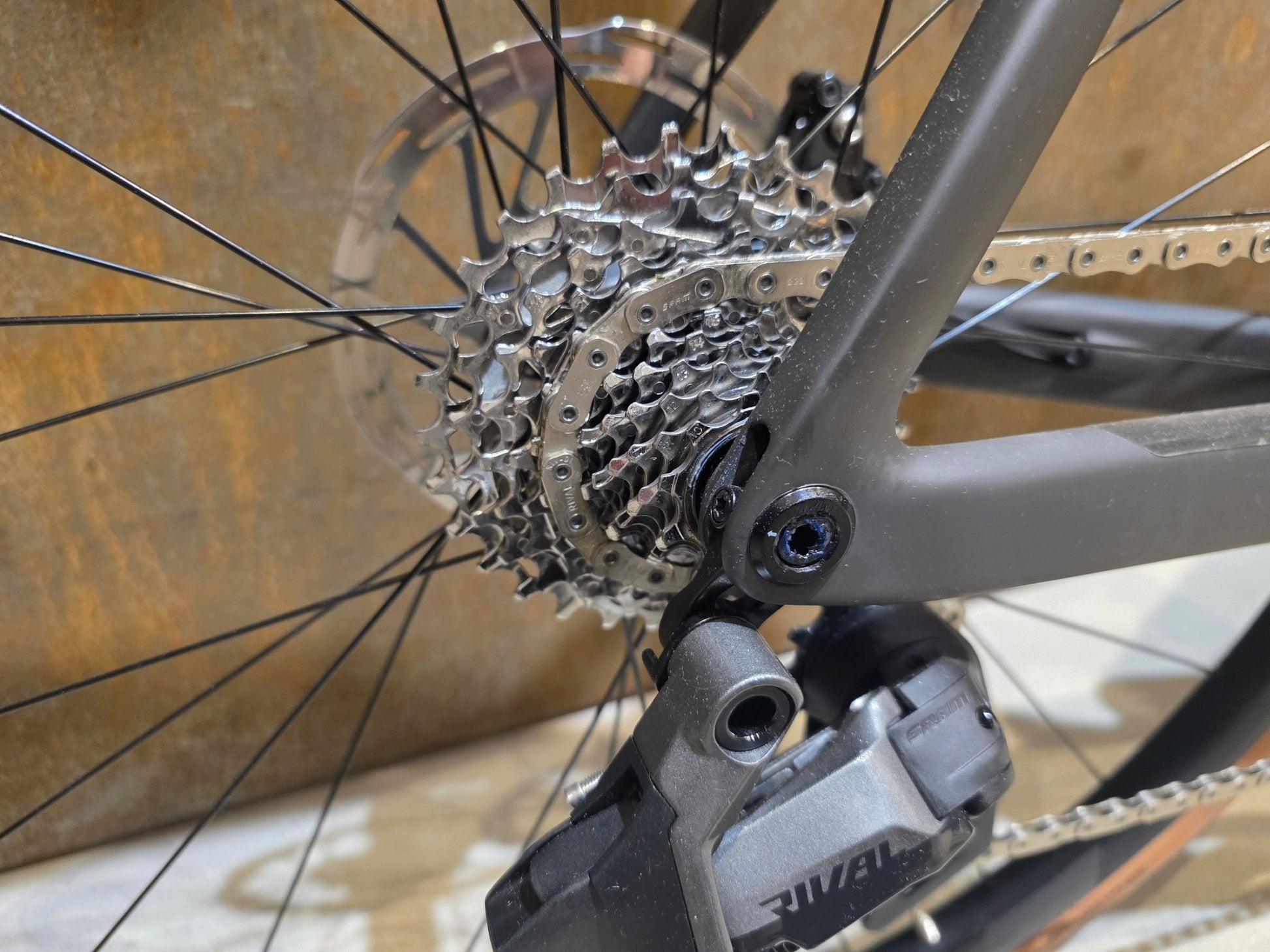 Rennrad von Scott, SCOTT ADDICT RC 30 / XXL in variant_title vor USEDBIKES - OB.DE Hintergrund