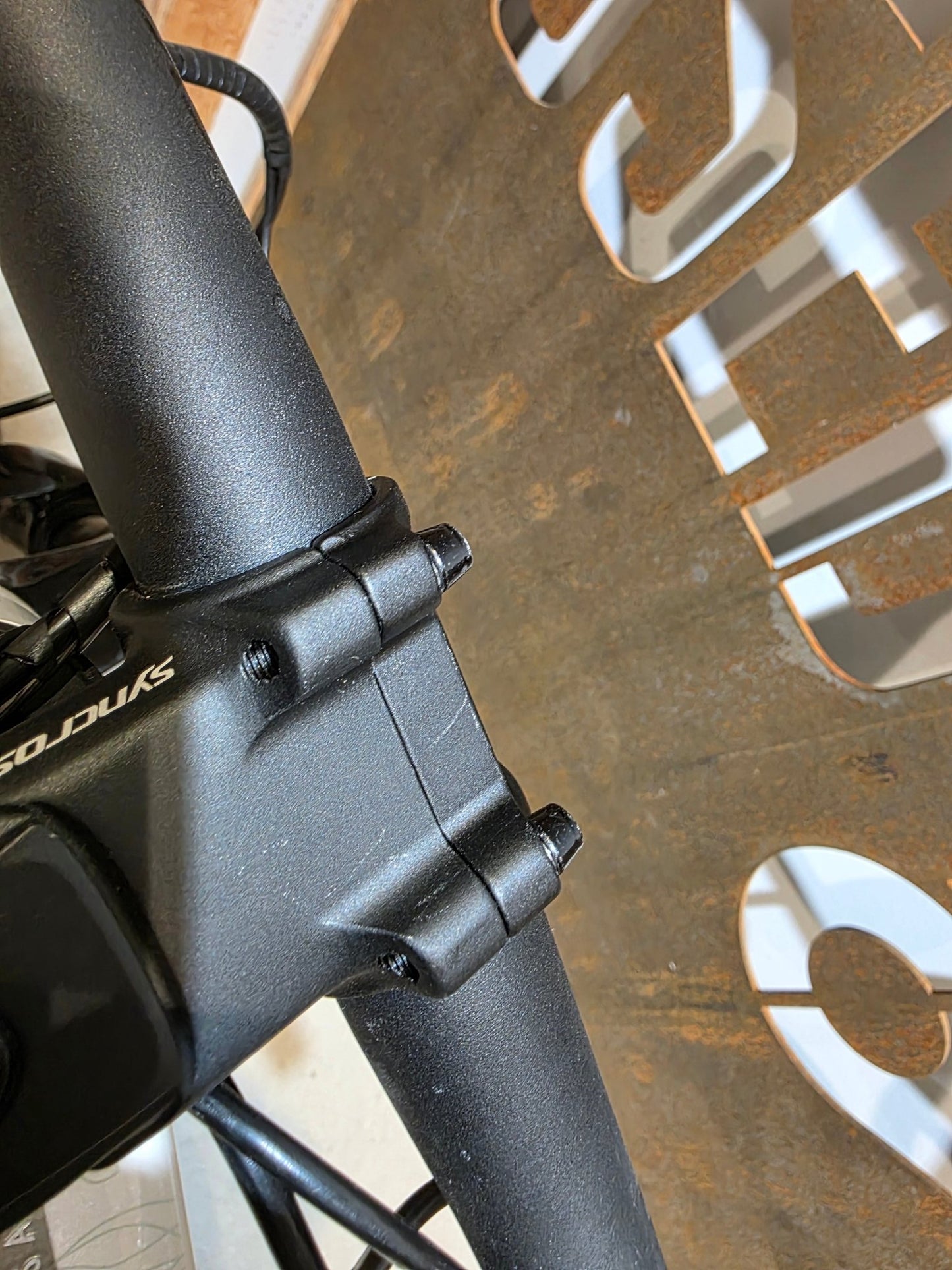 Mountainbike von Scott, SCOTT CONTESSA SPARK 930 / M vor USEDBIKES - OB.DE Hintergrund