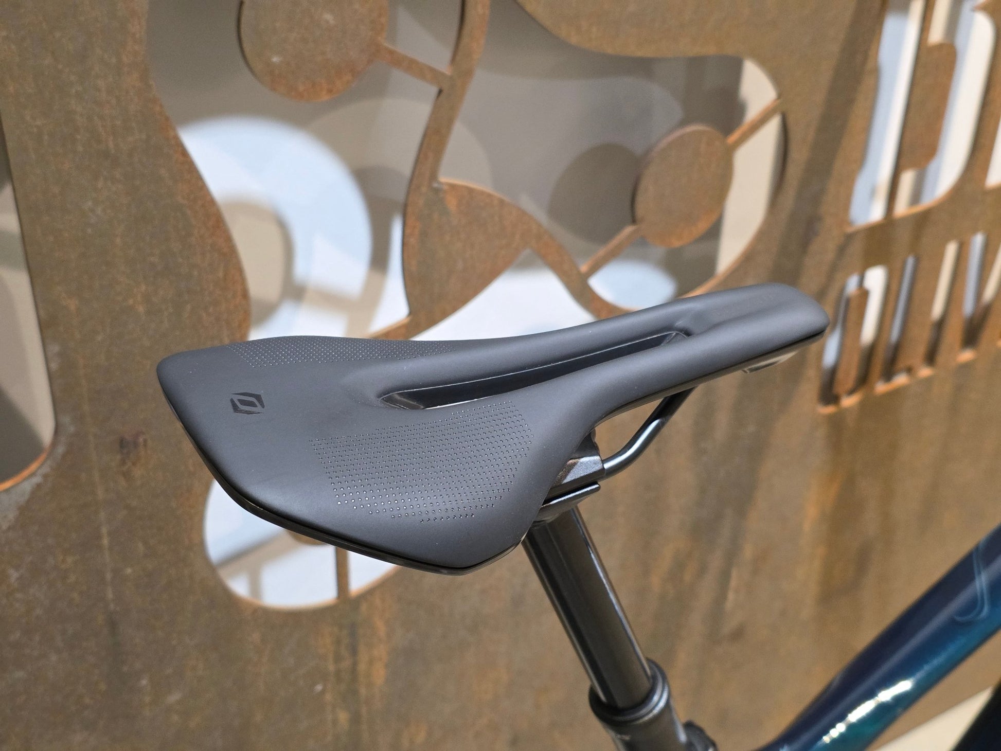 Mountainbike von Scott, SCOTT CONTESSA SPARK RC WORLD CUP / X0 TRANSMISSION / S vor USEDBIKES - OB.DE Hintergrund