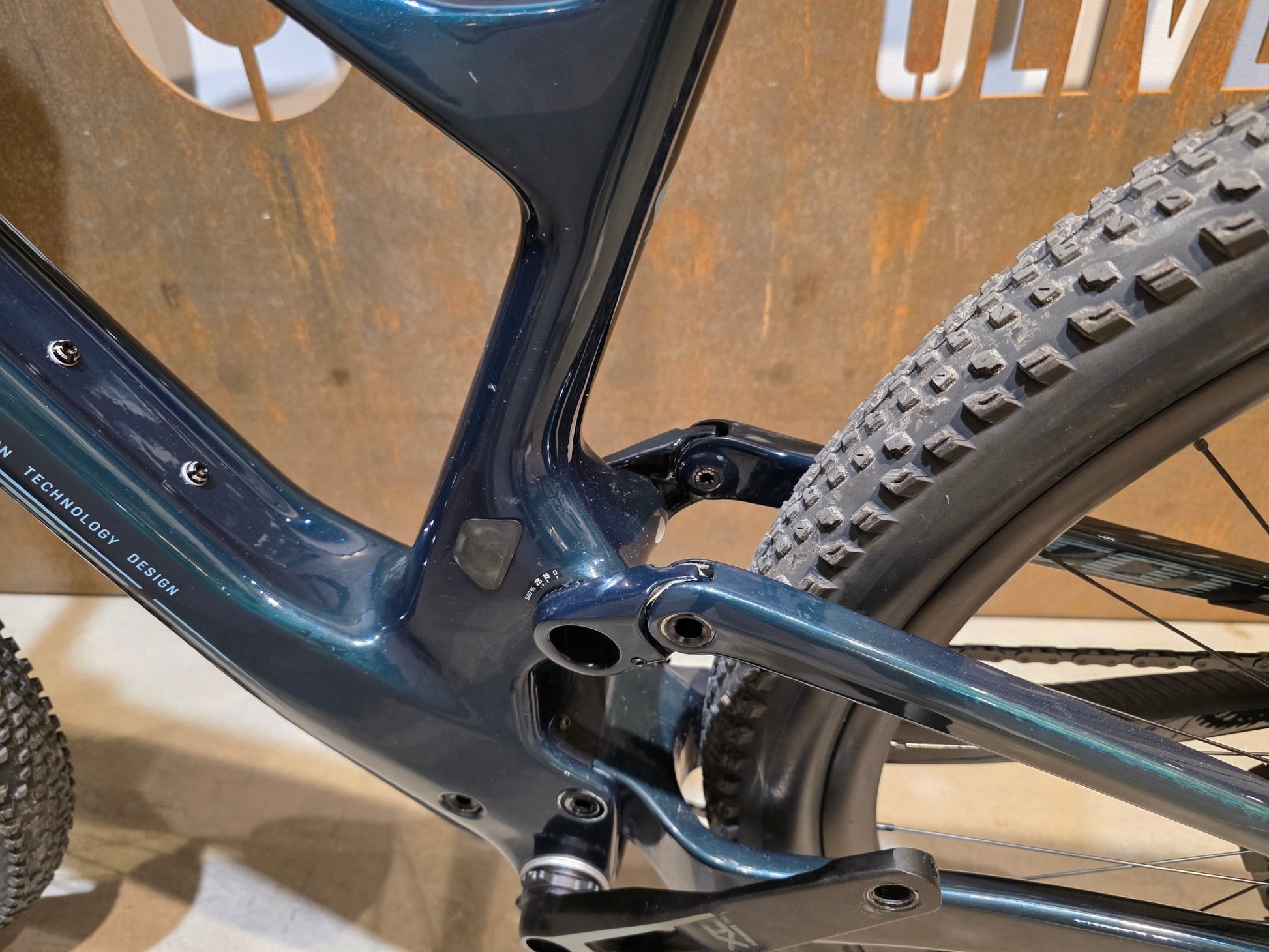 Mountainbike von Scott, SCOTT CONTESSA SPARK RC WORLD CUP / X0 TRANSMISSION / S vor USEDBIKES - OB.DE Hintergrund