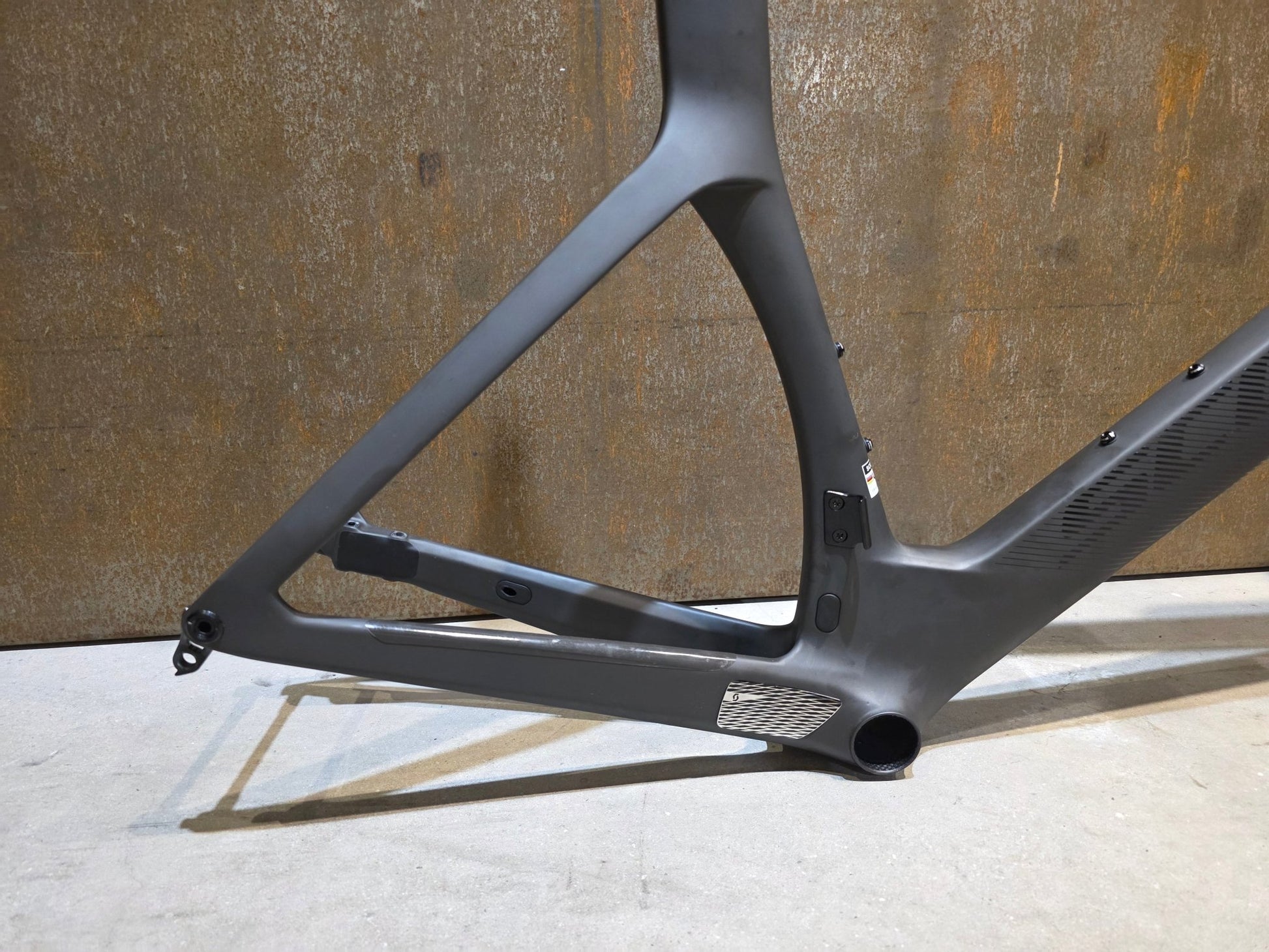 Rennradrahmen von Scott, SCOTT FOIL RC ULTIMATE HMX SL RAHMENSET / XL vor USEDBIKES - OB.DE Hintergrund