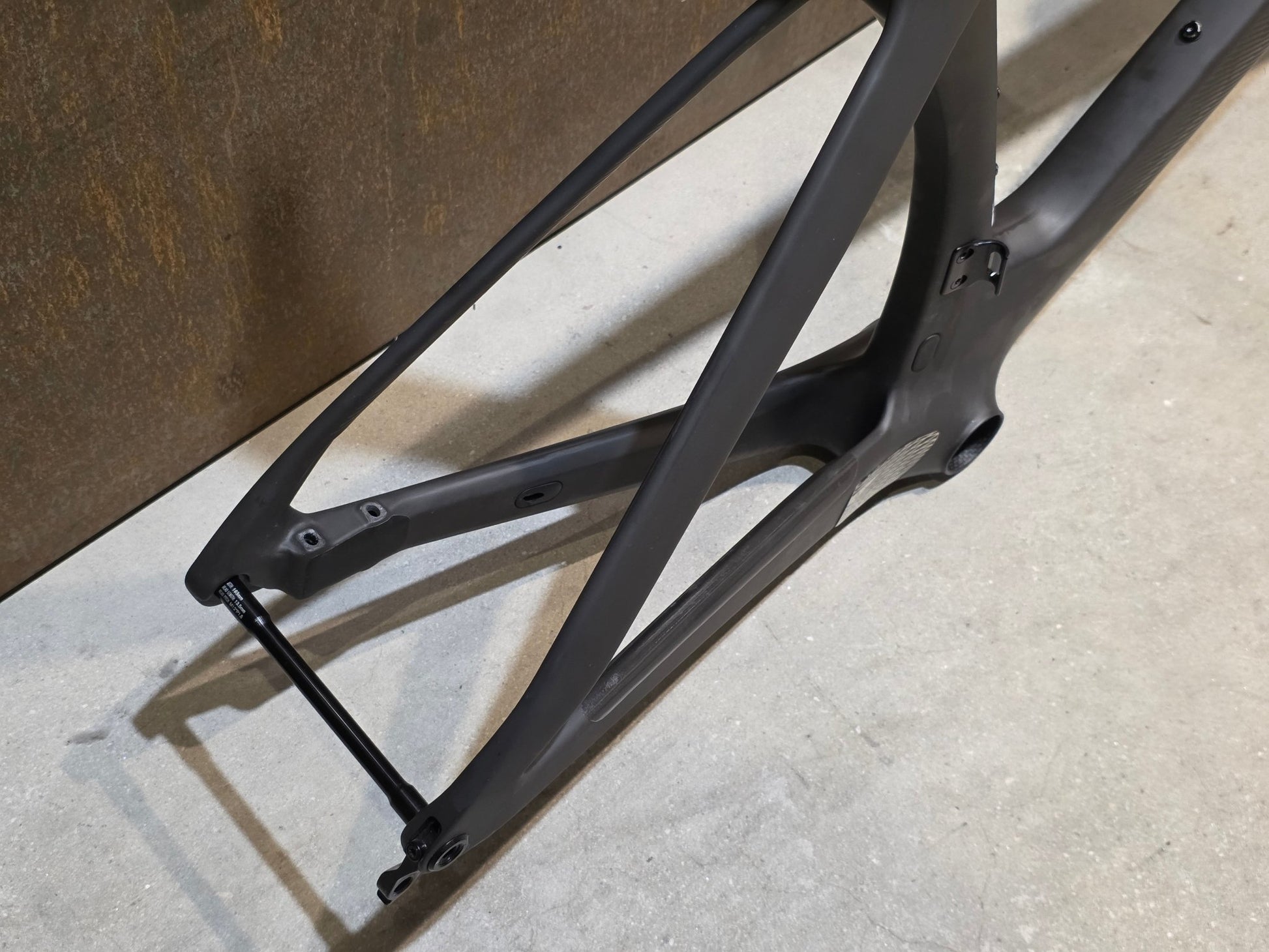 Rennradrahmen von Scott, SCOTT FOIL RC ULTIMATE HMX SL RAHMENSET / XL vor USEDBIKES - OB.DE Hintergrund