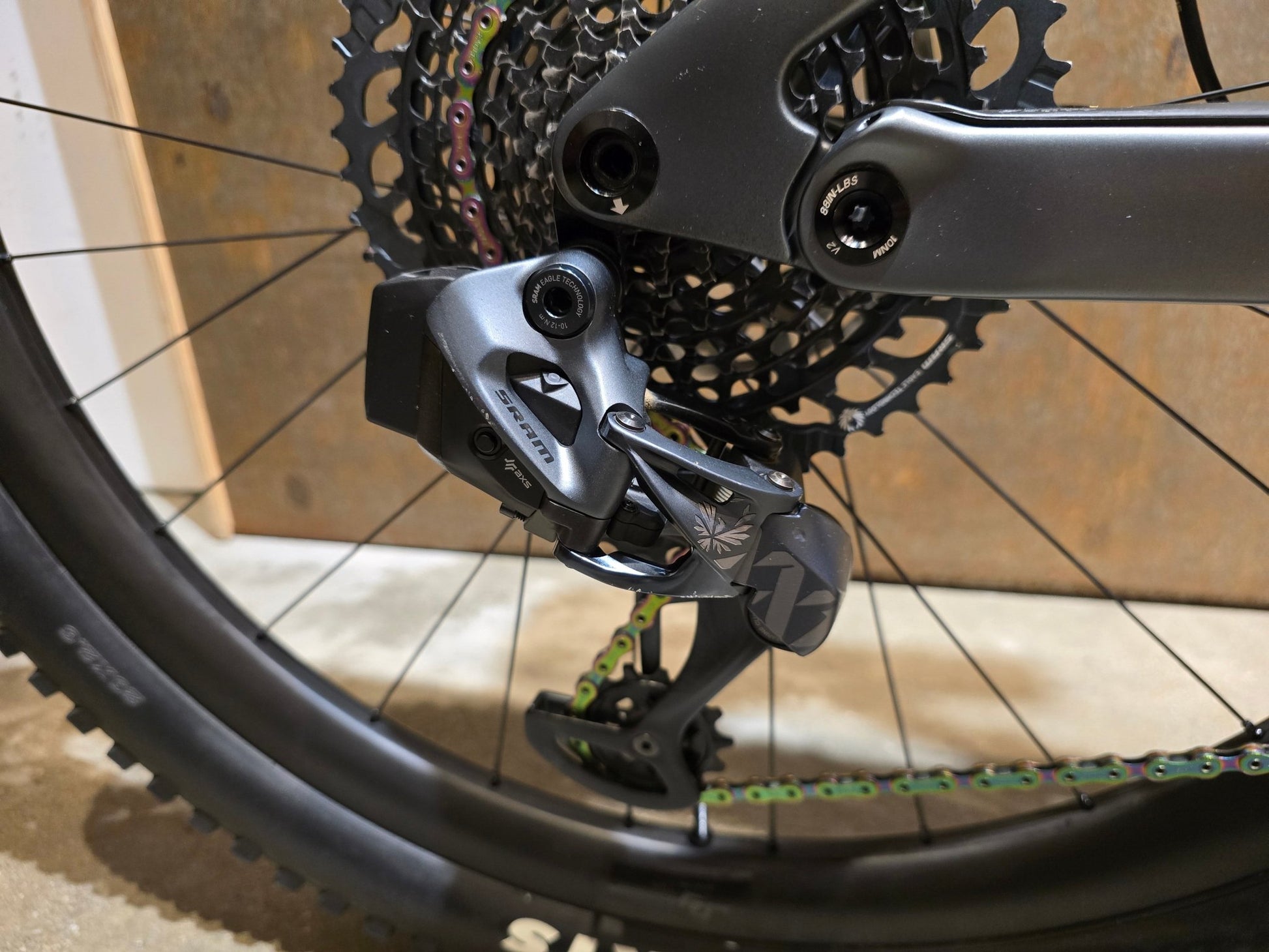 Mountainbike von Scott, SCOTT GENIUS 900 ULTIMATE / L in variant_title vor USEDBIKES - OB.DE Hintergrund