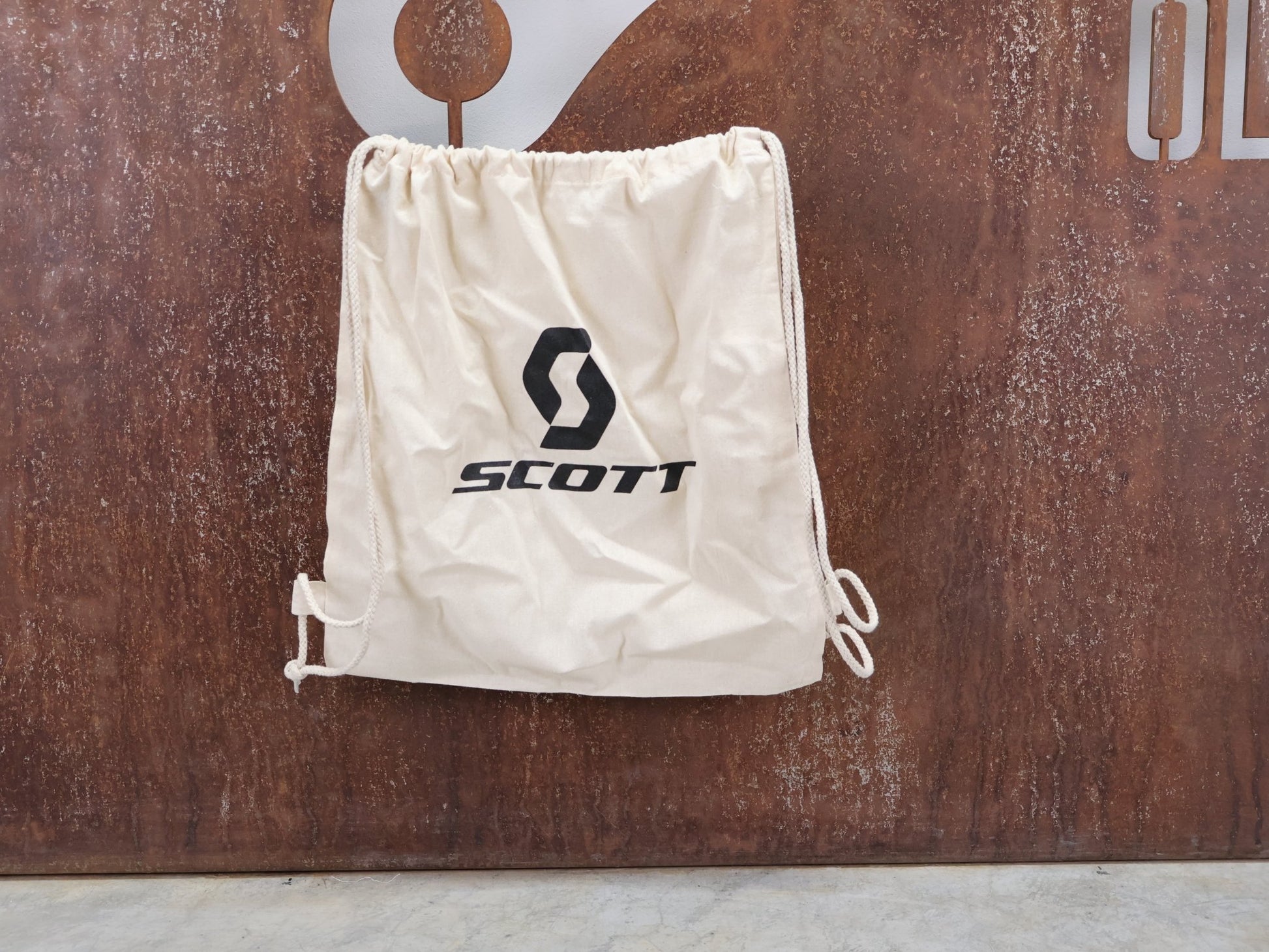 Taschen & Rucksäcke von Scott, SCOTT JUTE BEUTEL MIT KORDELZUG vor USEDBIKES - OB.DE Hintergrund