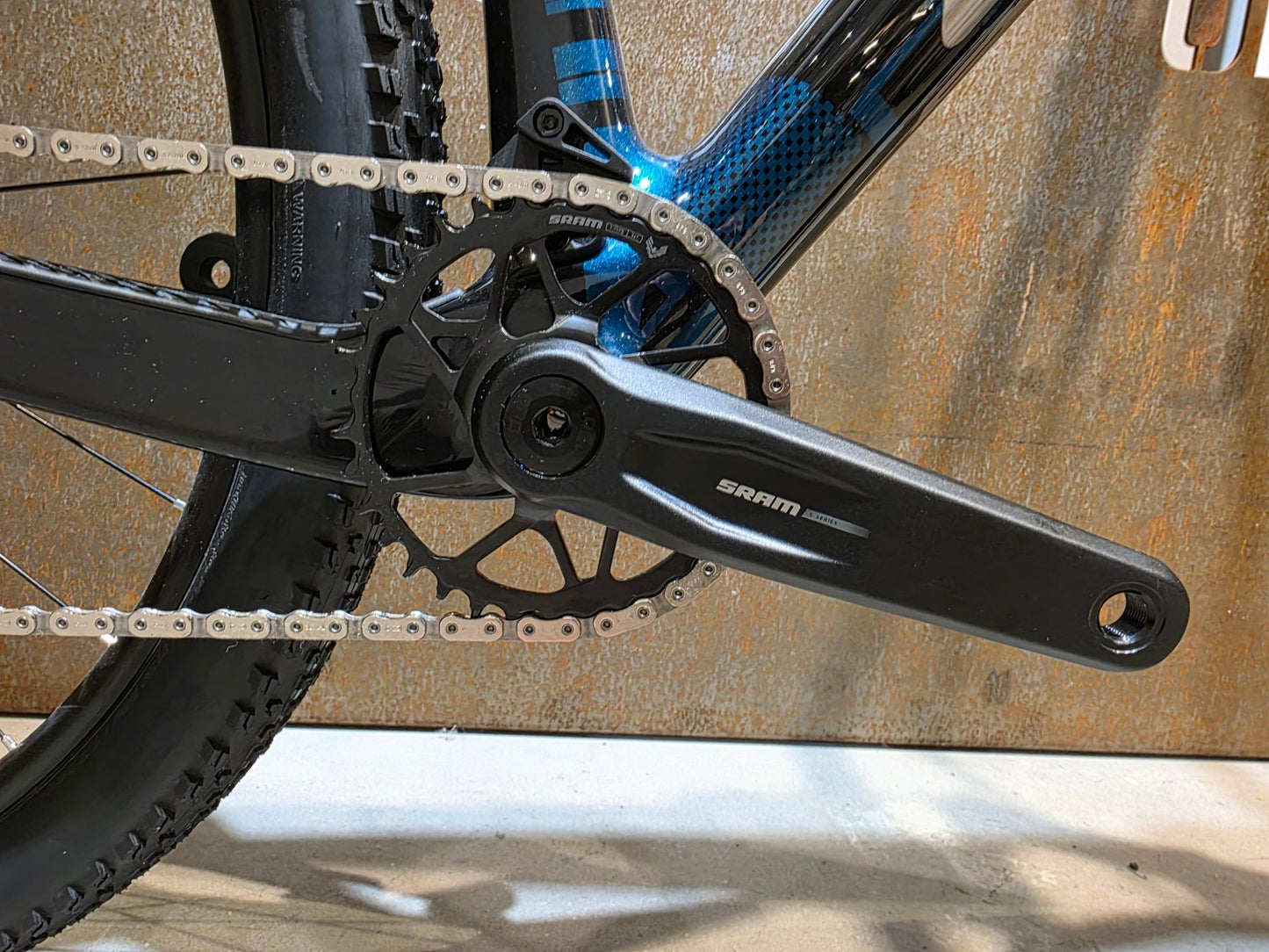 Mountainbike von Scott, SCOTT SCALE RC TEAM / MARTIN GREEN / M vor USEDBIKES - OB.DE Hintergrund