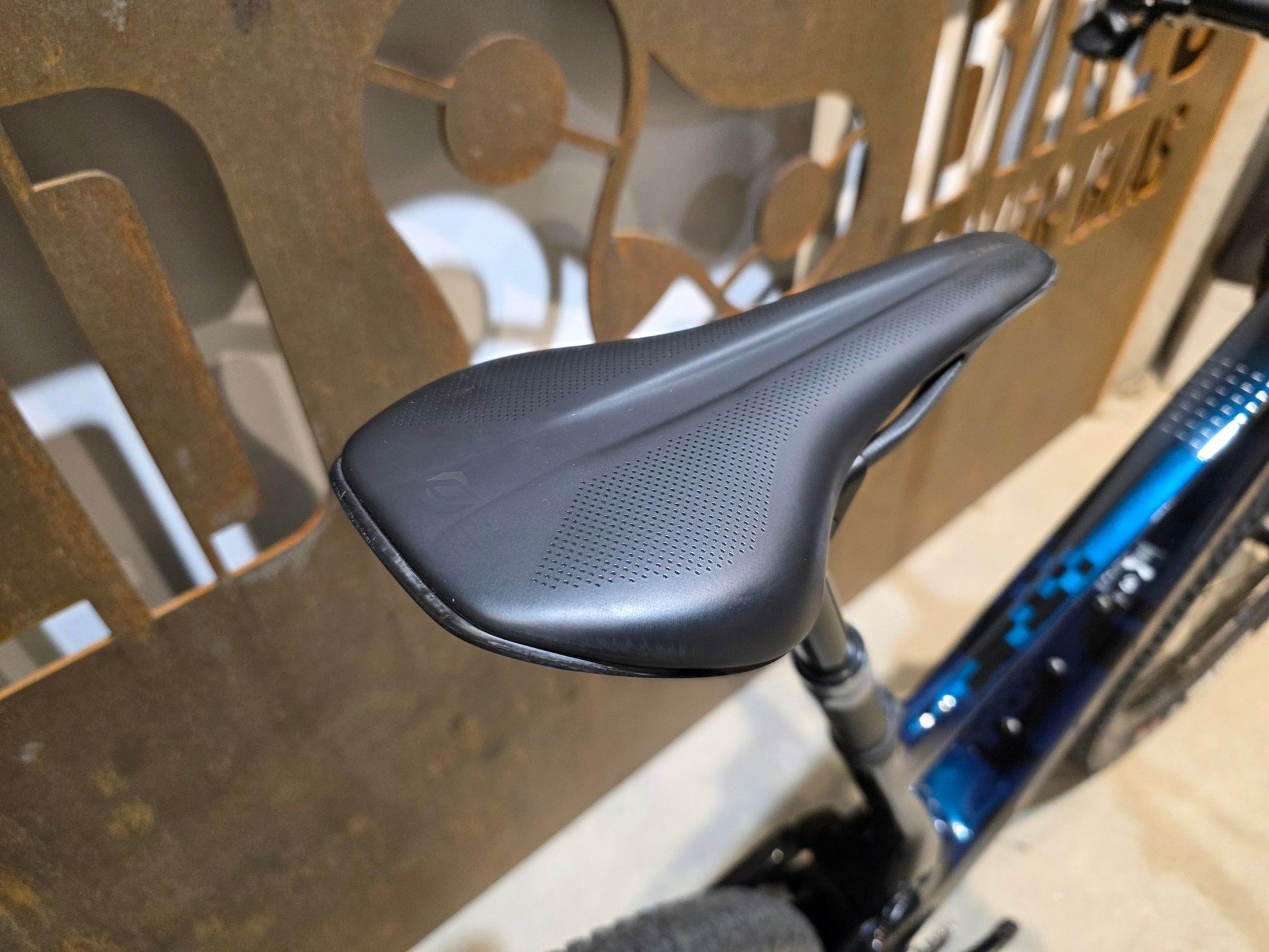 Mountainbike von Scott, SCOTT SPARK RC SL / MARTIN GREEN / M vor USEDBIKES - OB.DE Hintergrund