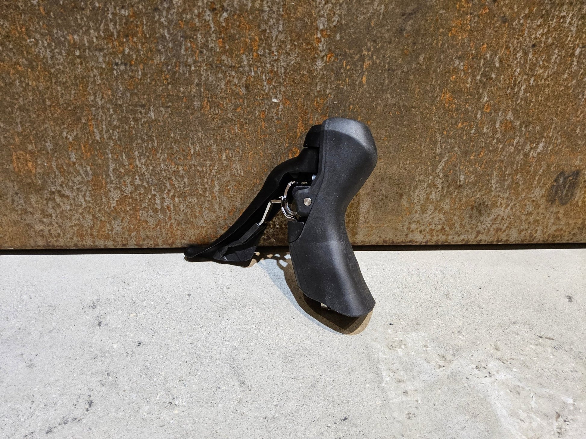 Brems - / Schalthebel von Shimano, SHIMANO GRX SCHALT - / BREMSHEBEL ST - RX600 - L / - R 11 FACH LINKS / RECHTS in variant_title vor USEDBIKES - OB.DE Hintergrund