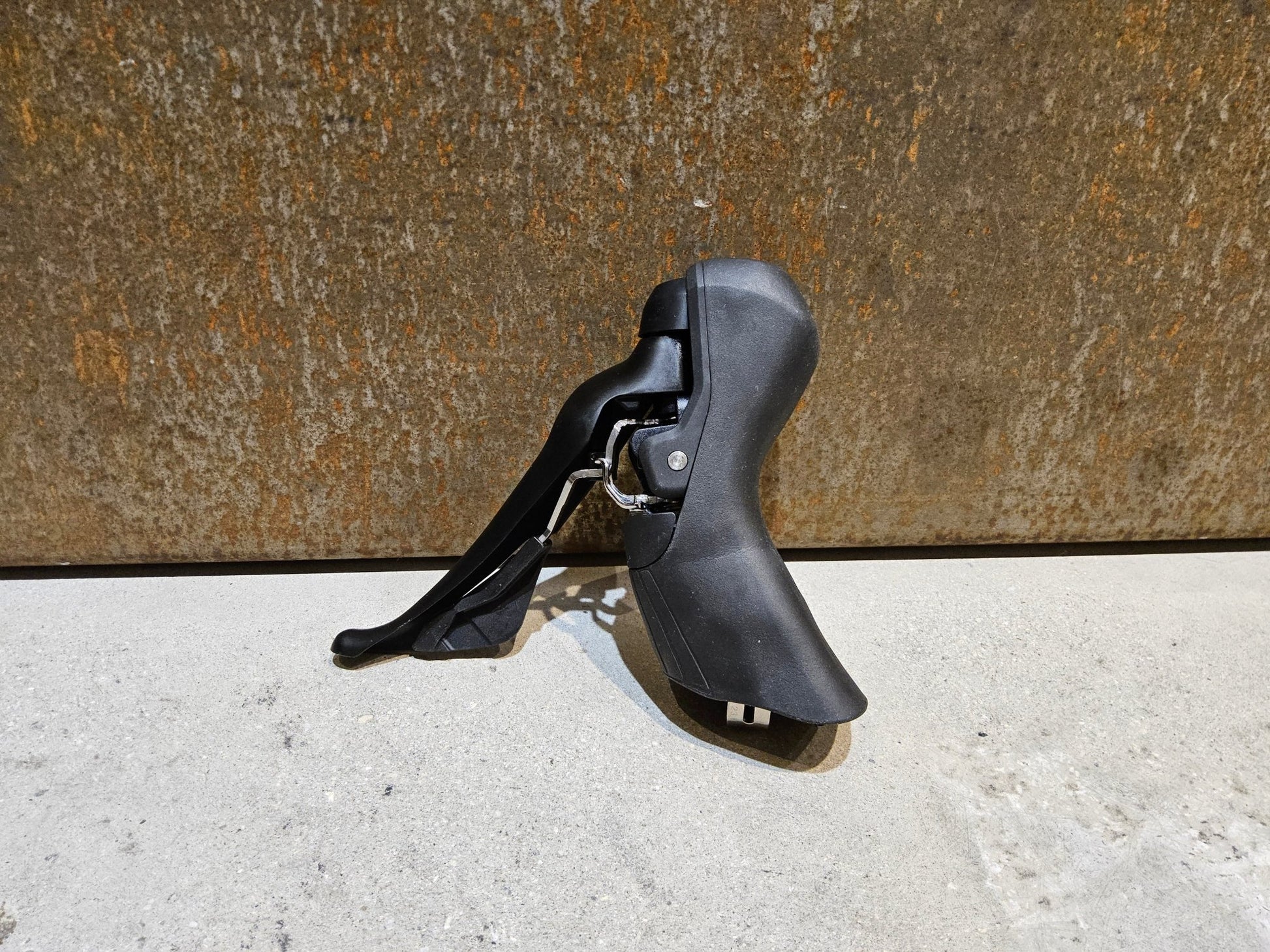 Brems - / Schalthebel von Shimano, SHIMANO GRX SCHALT - / BREMSHEBEL ST - RX600 - L / - R 11 FACH LINKS / RECHTS in variant_title vor USEDBIKES - OB.DE Hintergrund