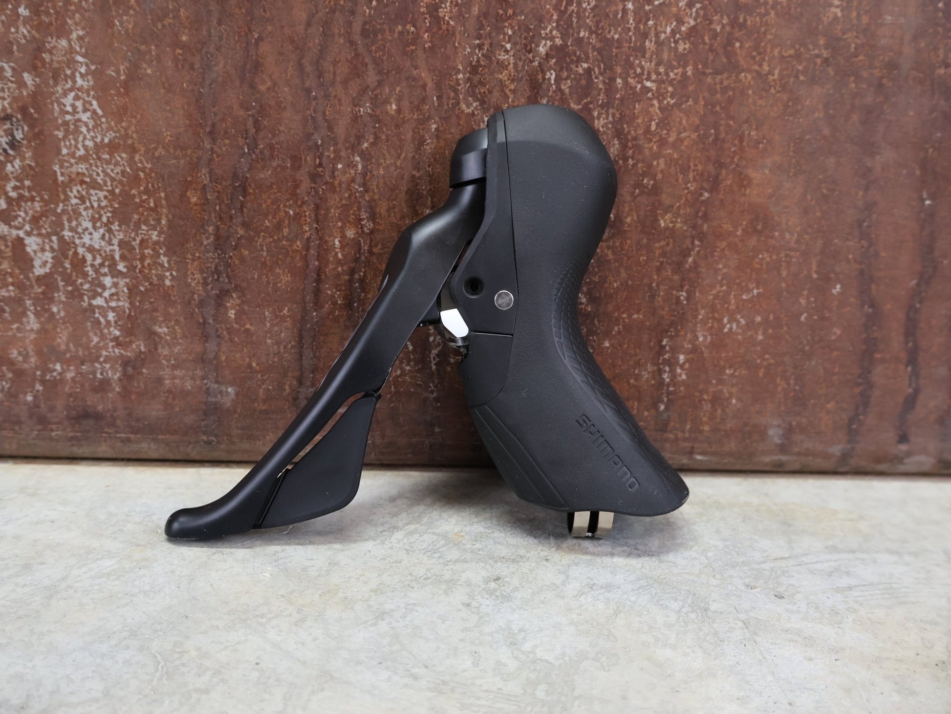 Brems - / Schalthebel von Shimano, SHIMANO GRX SCHEIBENBREMSE ST - RX600 / BR - RX400 vor USEDBIKES - OB.DE Hintergrund