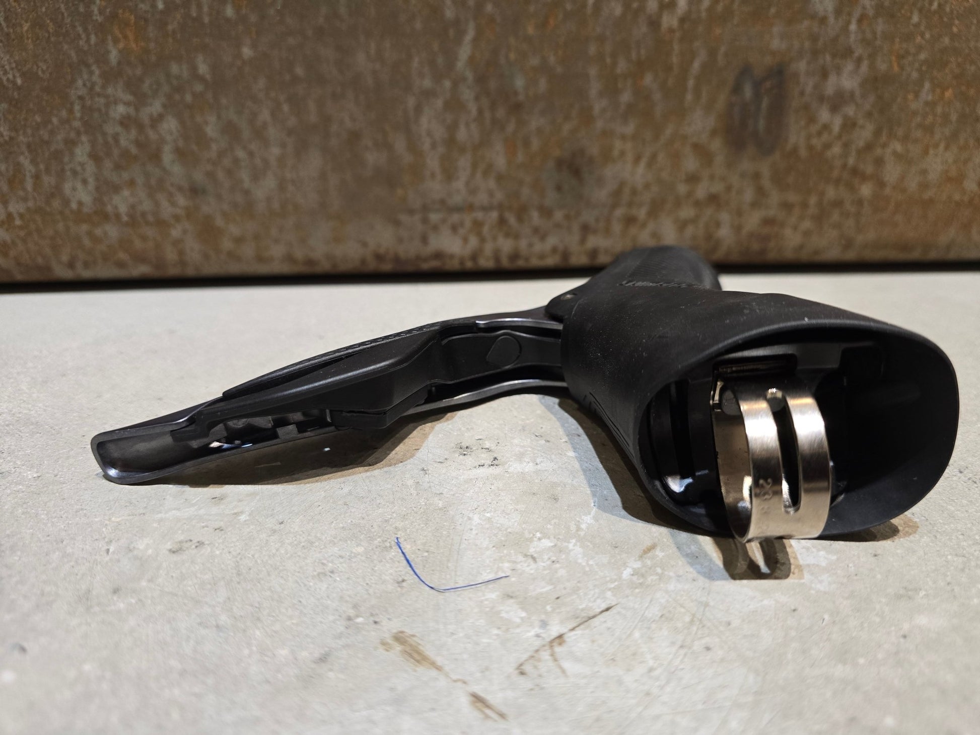 Brems - / Schalthebel von Shimano, SHIMANO ULTEGRA DI2 SCHALT - / BREMSHEBEL ST - R8150 - L / - R LINKS / RECHTS in variant_title vor USEDBIKES - OB.DE Hintergrund